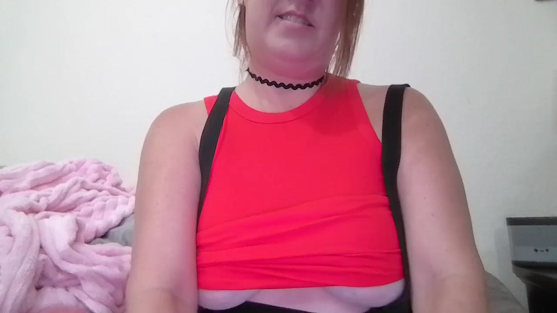 Gallery image thumbnail from Kenzie_leigh's myfreecams stream on, 05/30/2025, 18:24 image 8 of 20