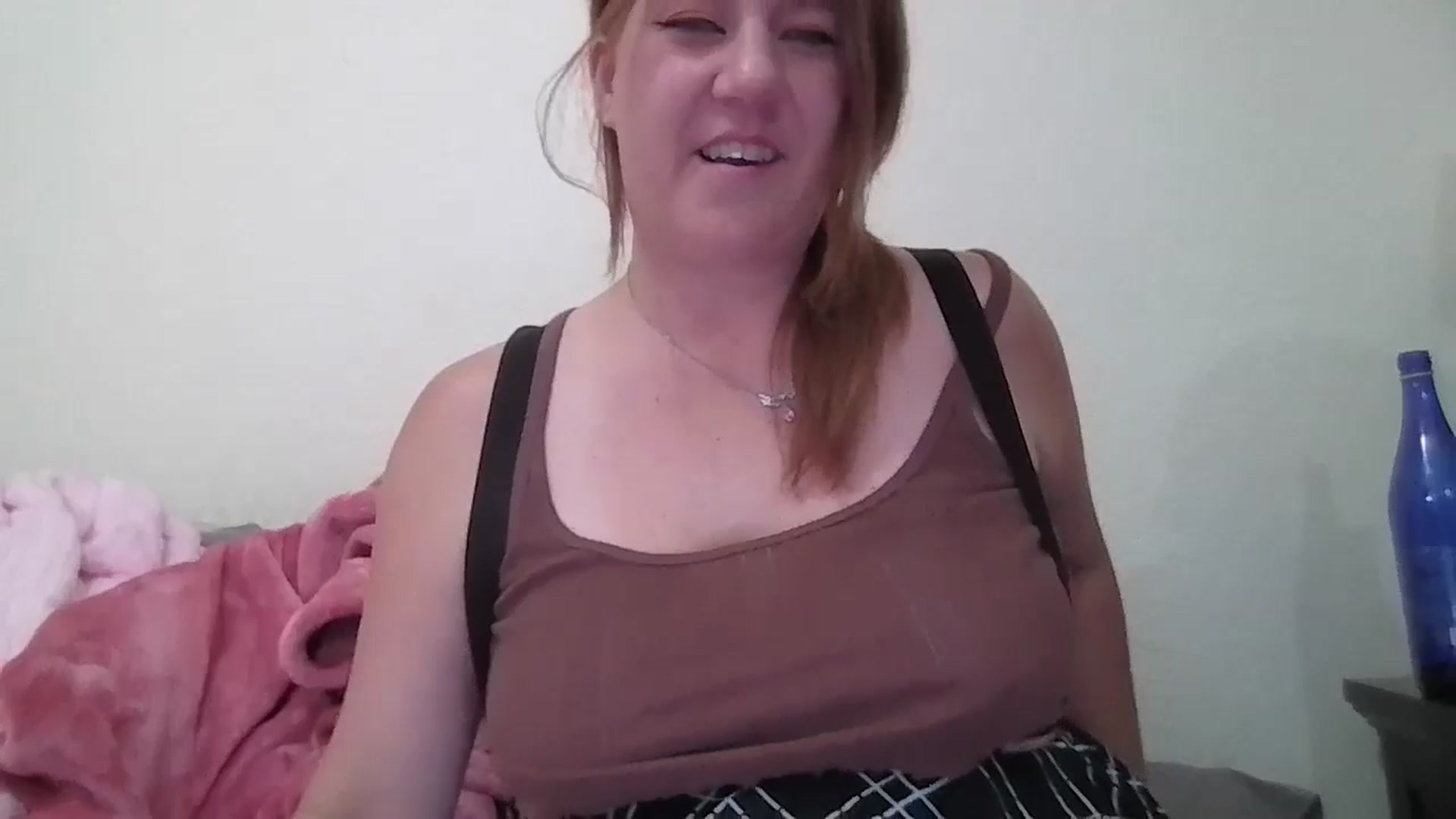 Gallery image thumbnail from Kenzie_leigh's myfreecams stream on, 06/02/2025, 17:51 image 12 of 20