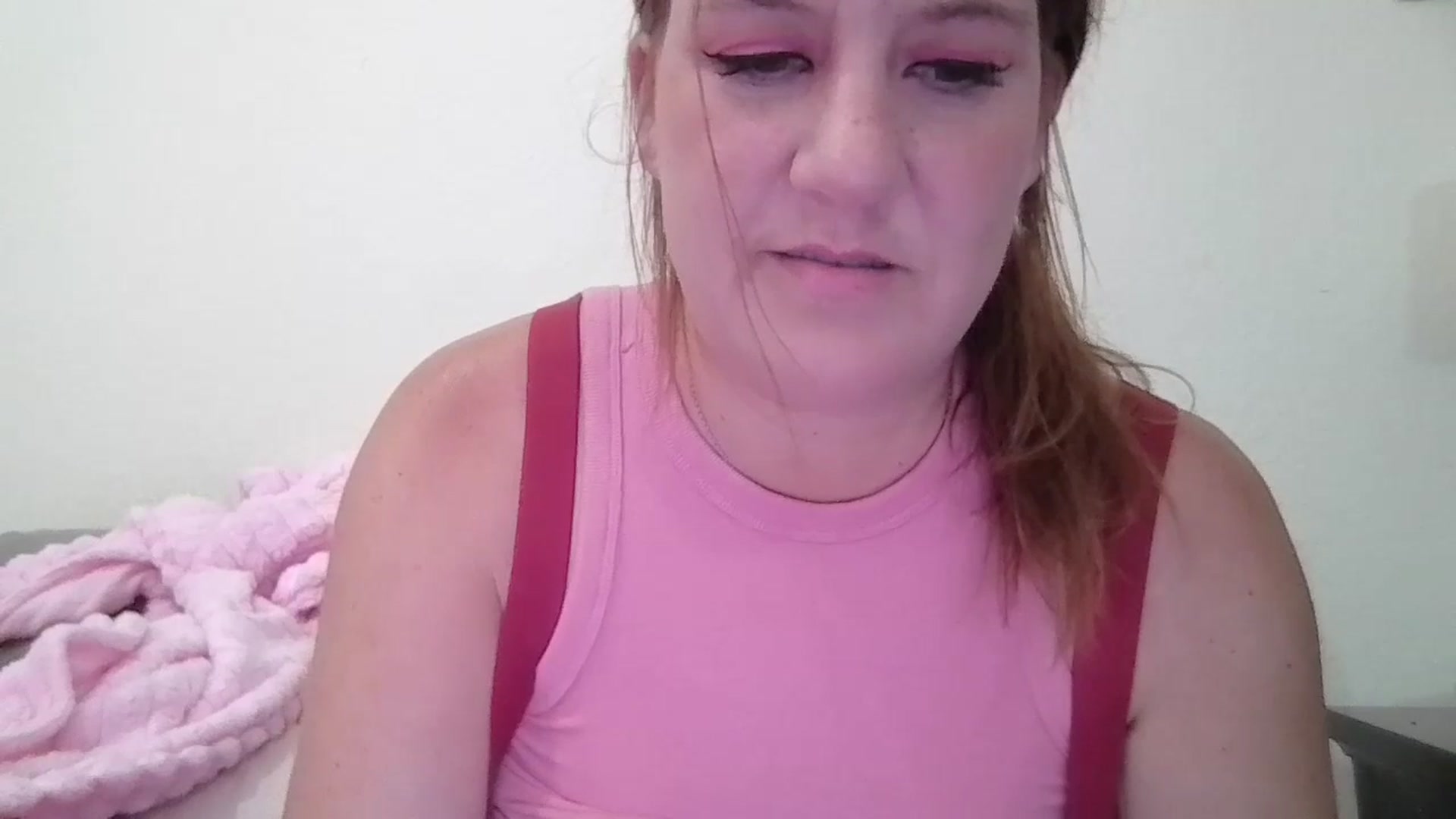 Gallery image thumbnail from Kenzie_leigh's myfreecams stream on, 06/03/2025, 17:53 image 5 of 20