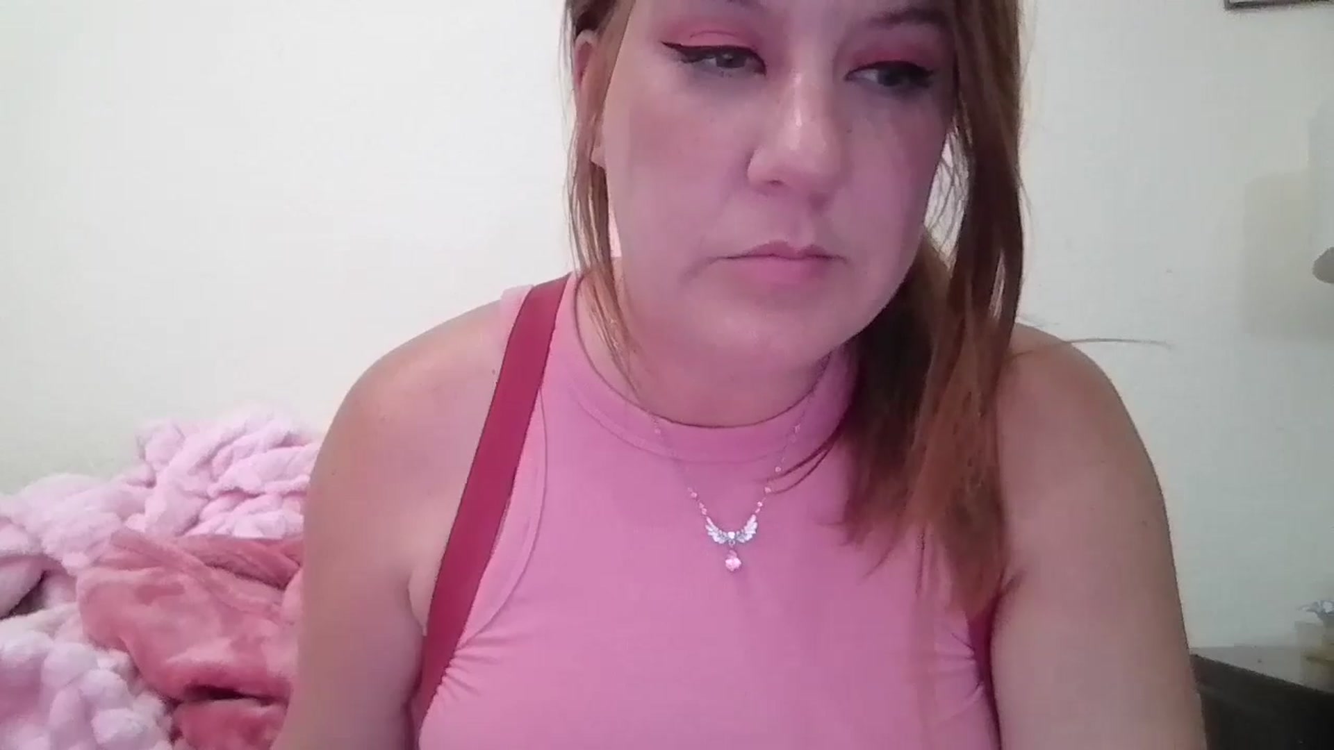 Gallery image thumbnail from Kenzie_leigh's myfreecams stream on, 06/03/2025, 18:55 image 13 of 20