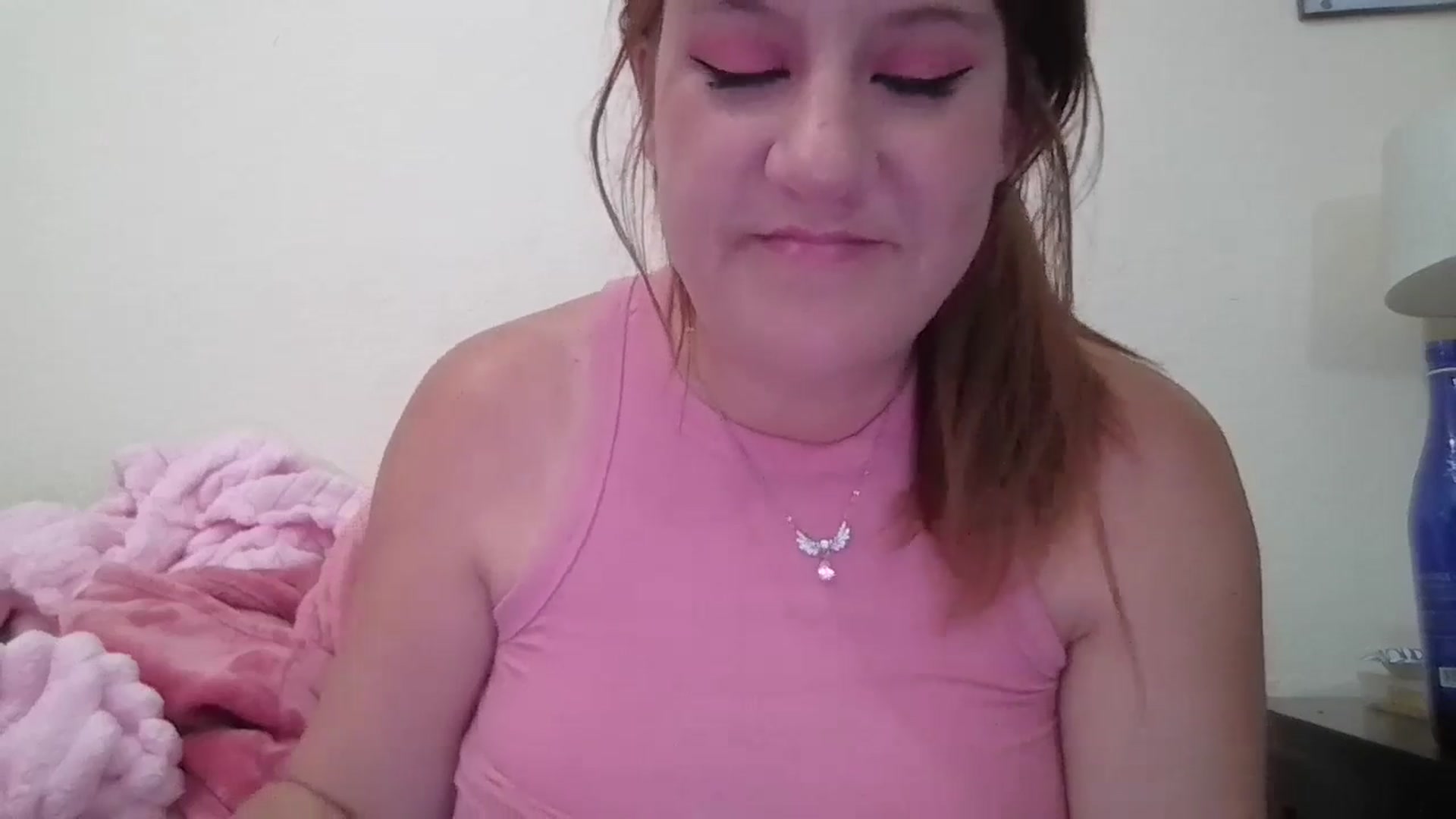 Gallery image thumbnail from Kenzie_leigh's myfreecams stream on, 06/03/2025, 18:55 image 4 of 20