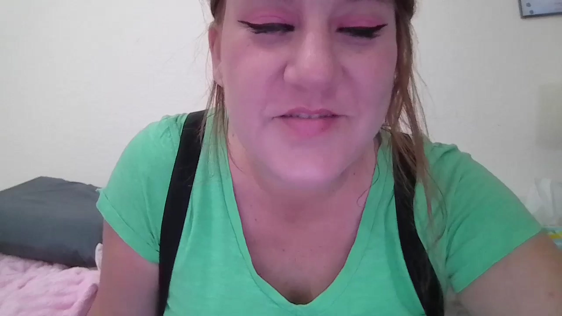 Gallery image thumbnail from Kenzie_leigh's myfreecams stream on, 06/06/2025, 17:58 image 5 of 20