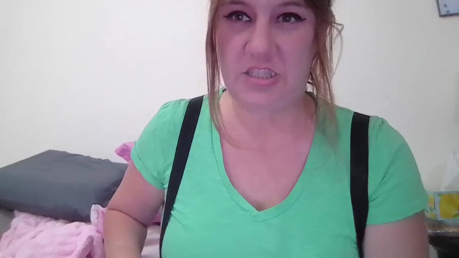 Gallery image thumbnail from Kenzie_leigh's myfreecams stream on, 06/06/2025, 17:58 image 7 of 20