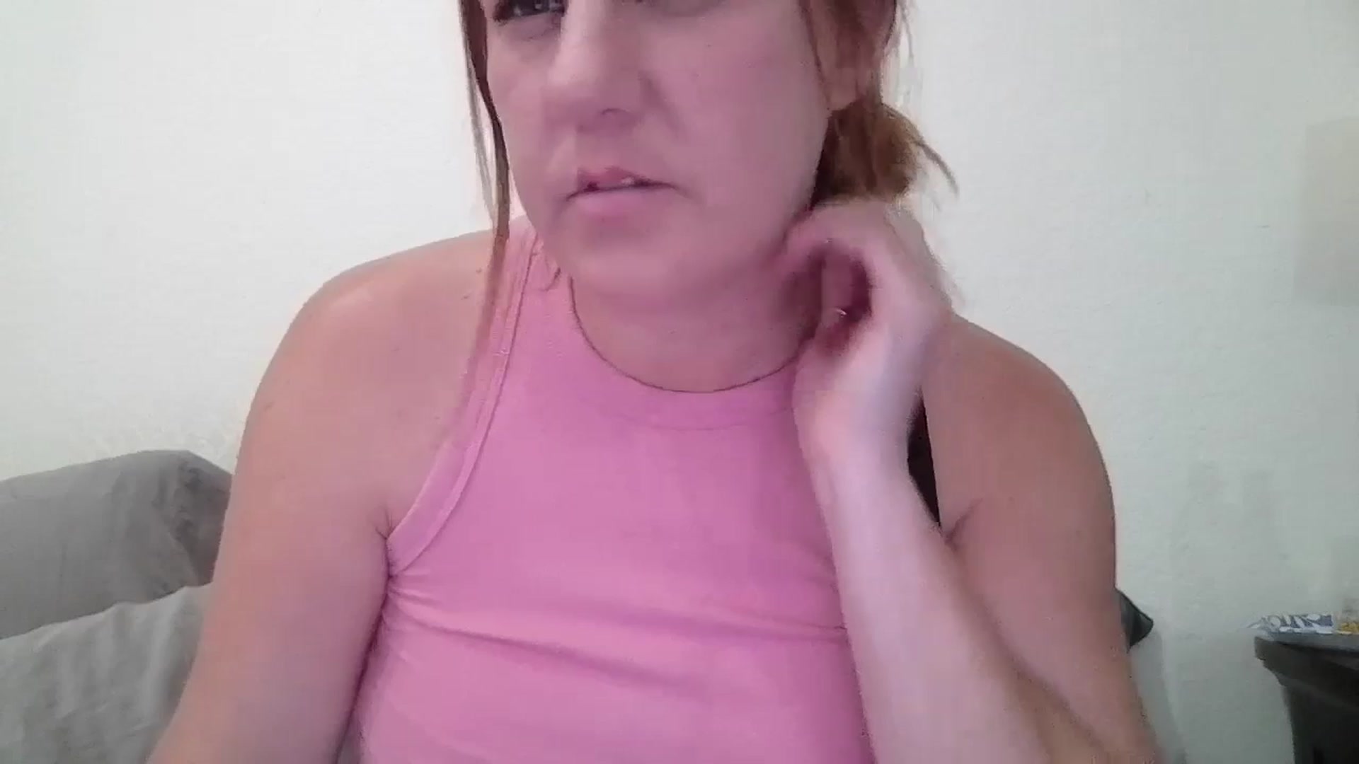 Gallery image thumbnail from Kenzie_leigh's myfreecams stream on, 06/10/2025, 19:28 image 4 of 20