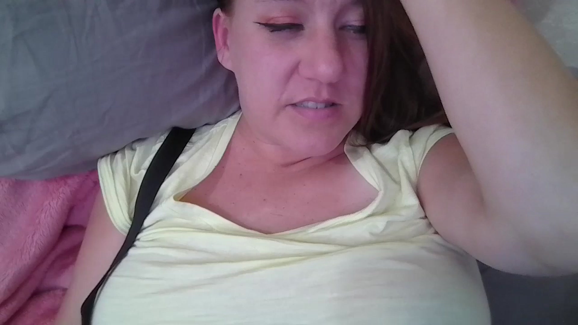 Gallery image thumbnail from Kenzie_leigh's myfreecams stream on, 06/24/2025, 18:47 image 18 of 20