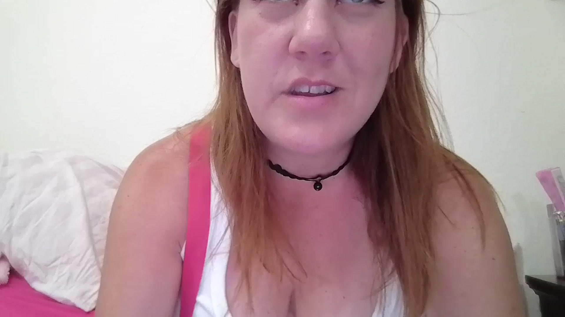 Gallery image thumbnail from Kenzie_leigh's myfreecams stream on, 07/01/2025, 19:59 image 3 of 20