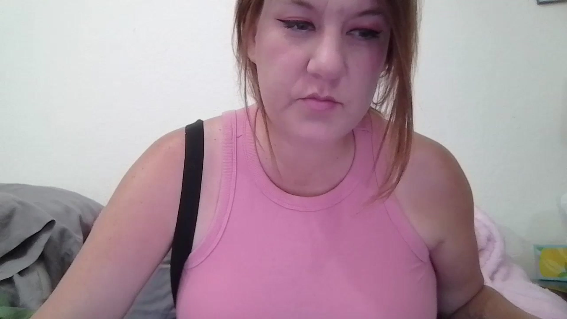 Gallery image thumbnail from Kenzie_leigh's myfreecams stream on, 07/13/2025, 18:02 image 2 of 20