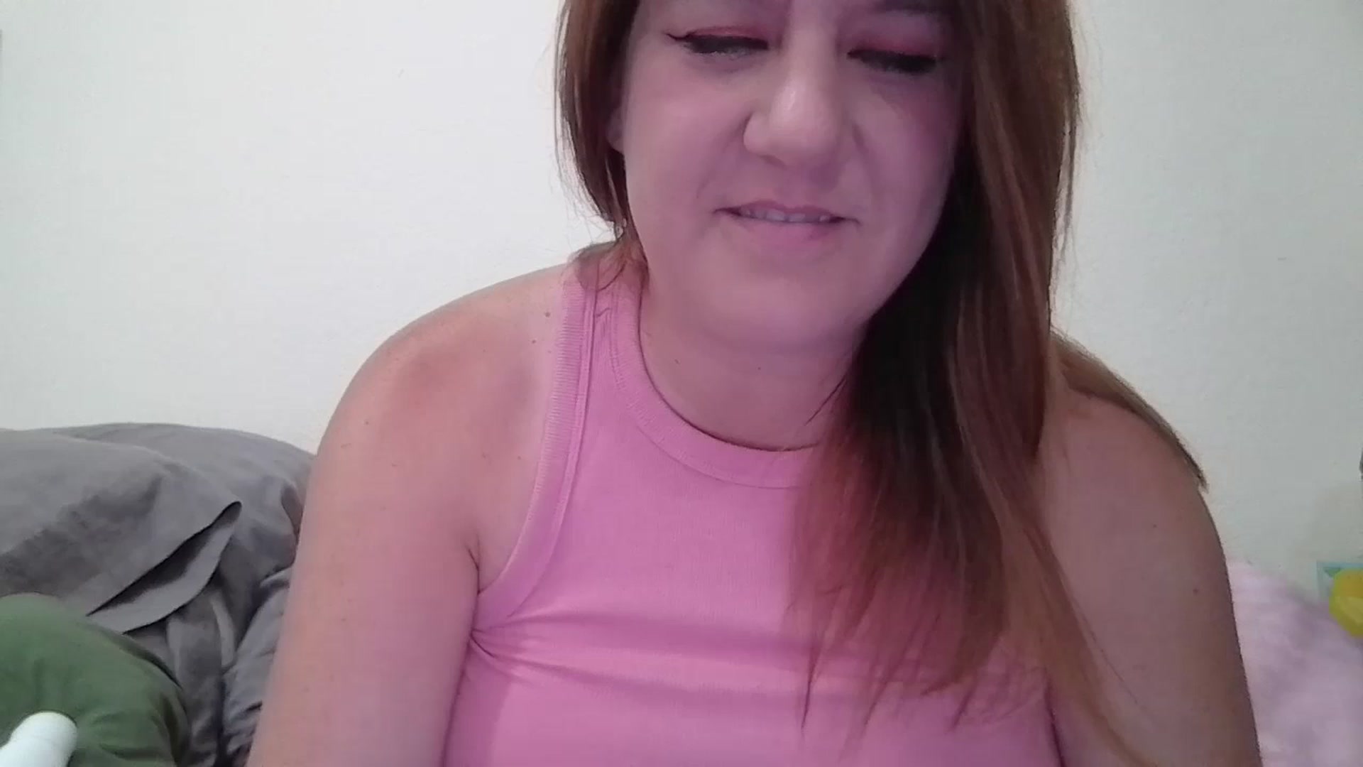 Gallery image thumbnail from Kenzie_leigh's myfreecams stream on, 07/13/2025, 18:48 image 1 of 20