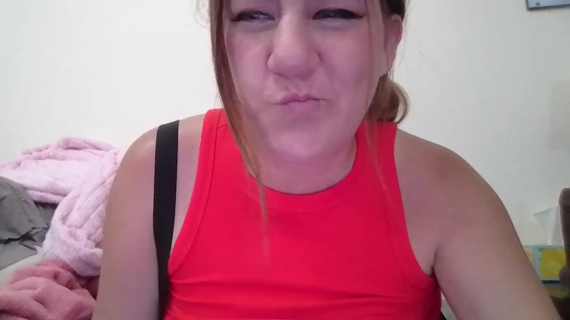 Gallery image thumbnail from Kenzie_leigh's myfreecams stream on, 07/14/2025, 16:54 image 12 of 20