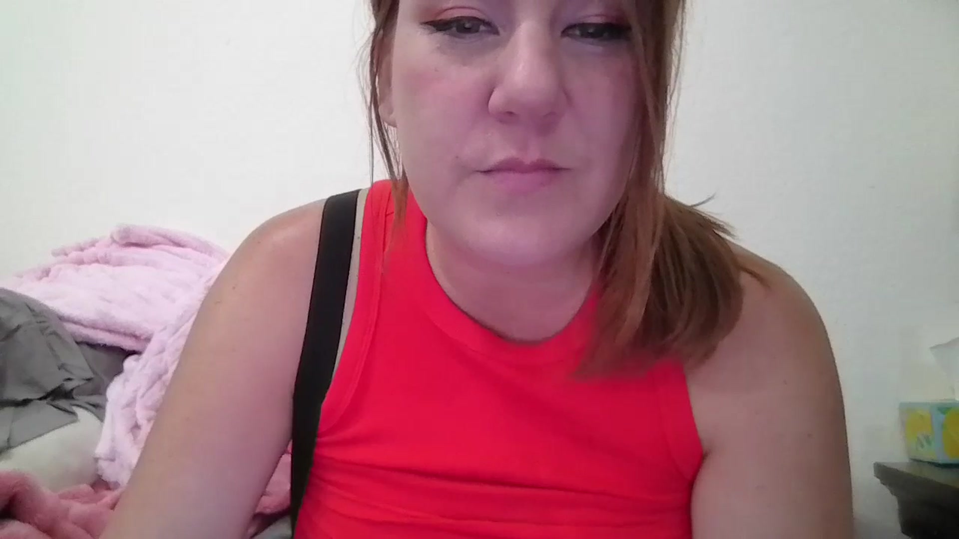 Gallery image thumbnail from Kenzie_leigh's myfreecams stream on, 07/14/2025, 17:45 image 2 of 20