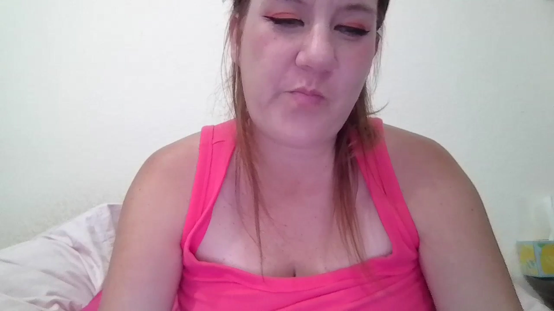 Gallery image thumbnail from Kenzie_leigh's myfreecams stream on, 07/23/2025, 18:04 image 16 of 20