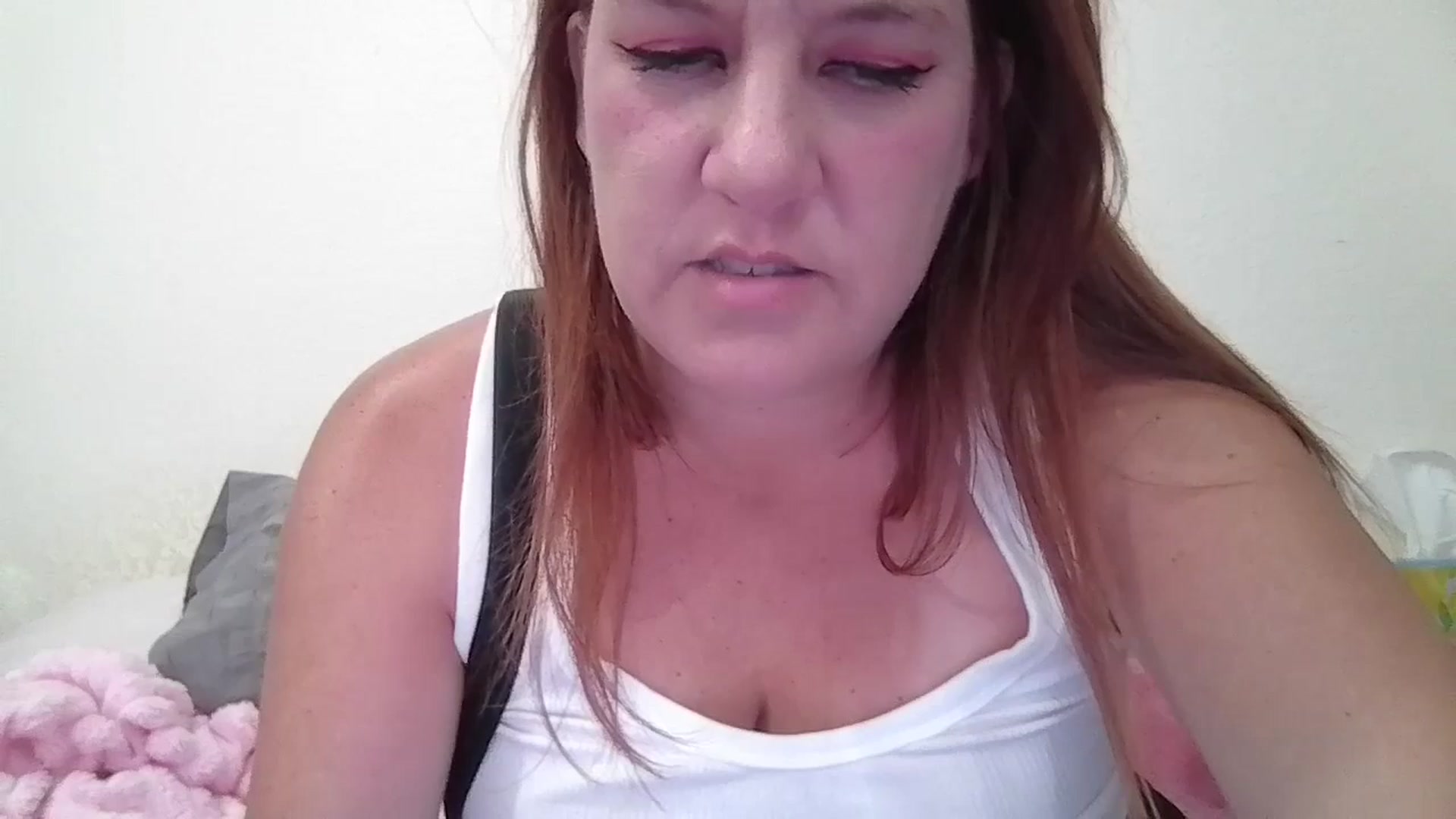 Gallery image thumbnail from Kenzie_leigh's myfreecams stream on, 08/12/2025, 18:26 image 8 of 20
