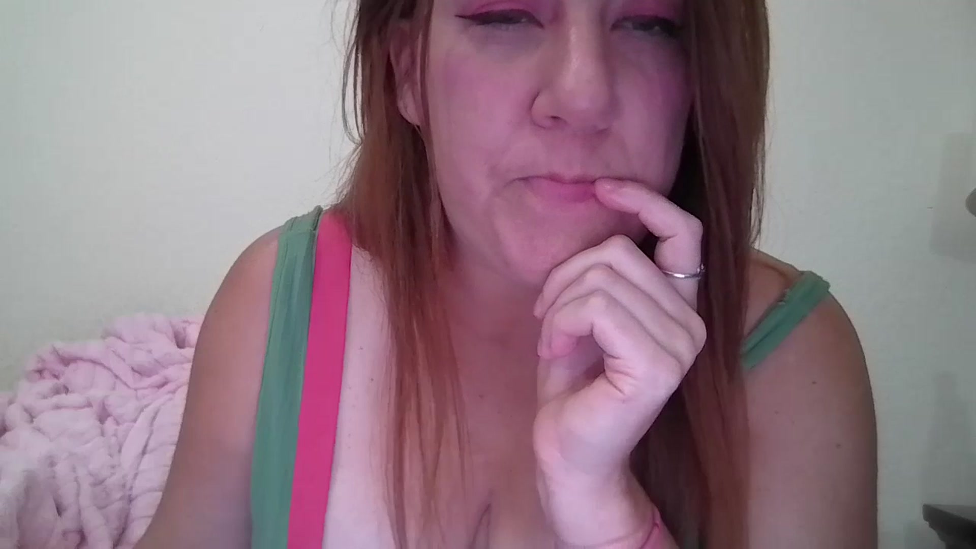 Gallery image thumbnail from Kenzie_leigh's myfreecams stream on, 09/14/2025, 18:23 image 11 of 20