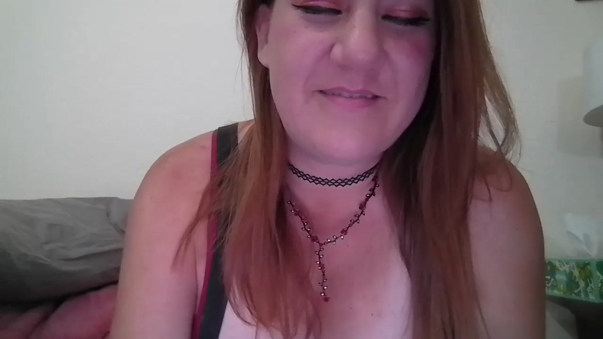 Gallery image thumbnail from Kenzie_leigh's myfreecams stream on, 09/17/2025, 17:43 image 3 of 20