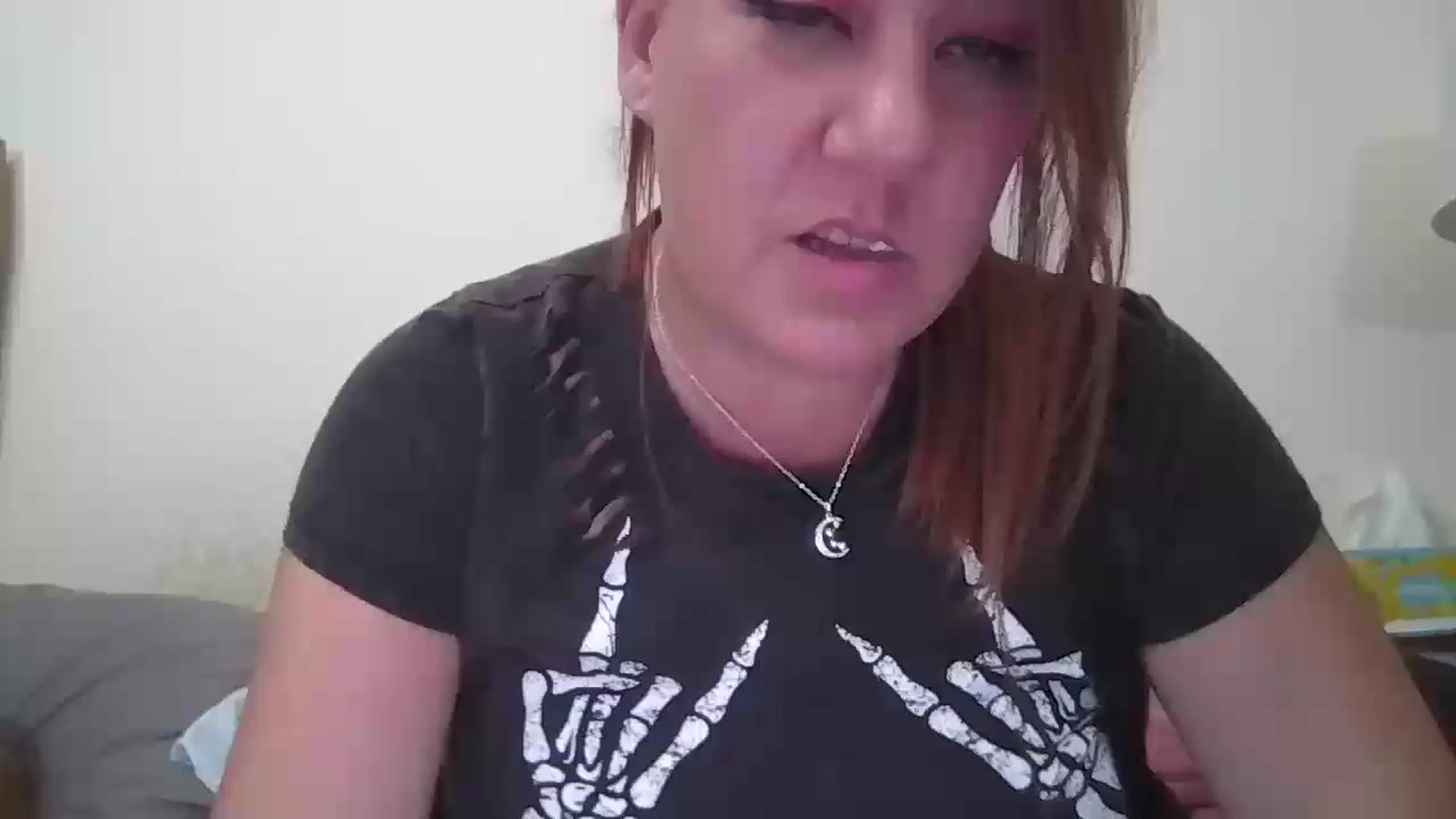 Gallery image thumbnail from Kenzie_leigh's myfreecams stream on, 10/03/2025, 21:25 image 14 of 20
