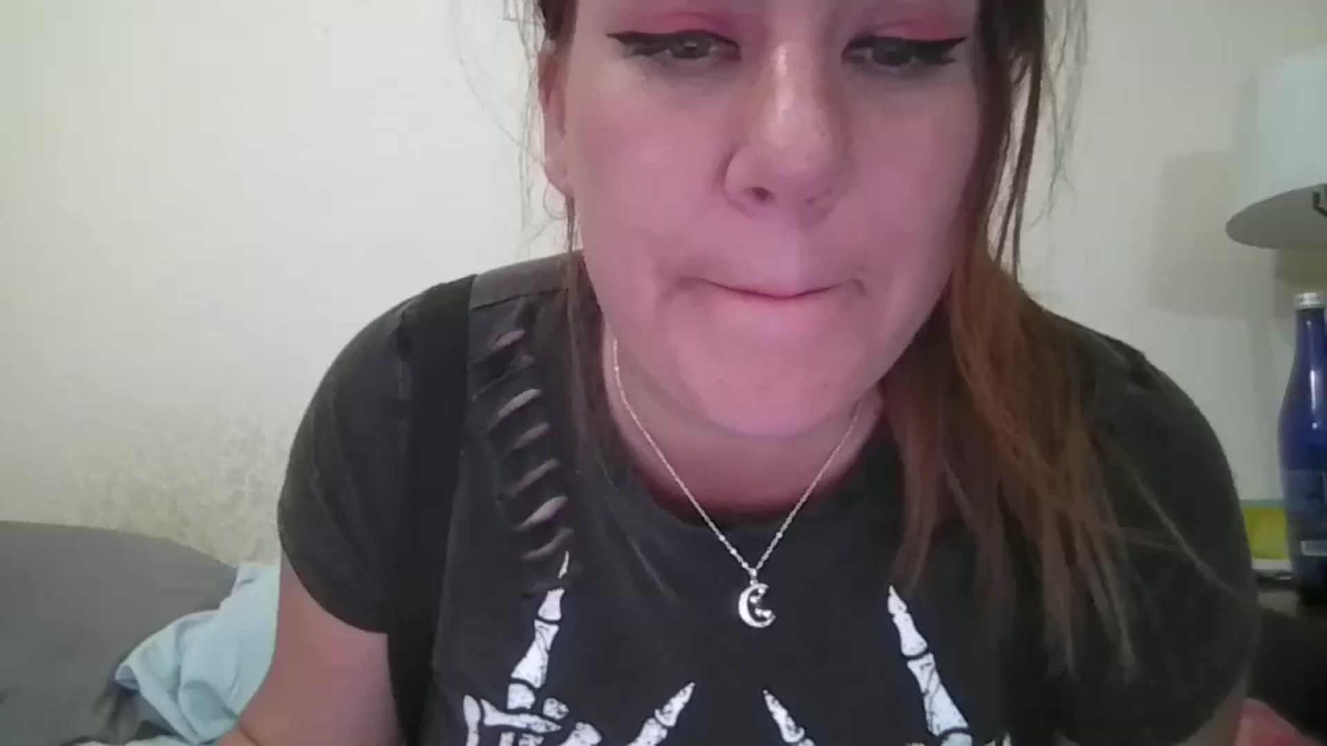 Gallery image thumbnail from Kenzie_leigh's myfreecams stream on, 10/03/2025, 21:25 image 1 of 20
