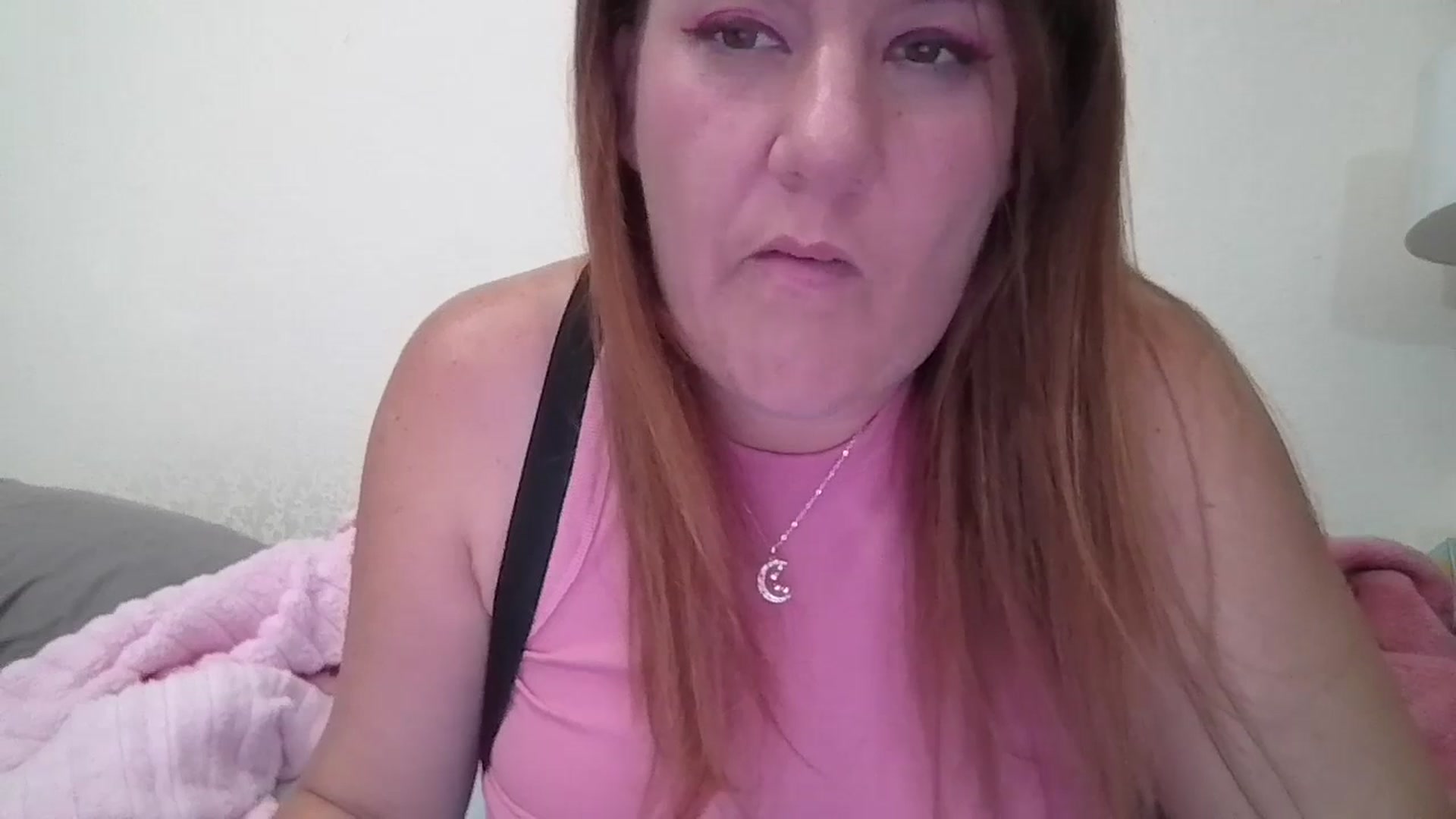 Gallery image thumbnail from Kenzie_leigh's myfreecams stream on, 10/07/2025, 19:36 image 19 of 20
