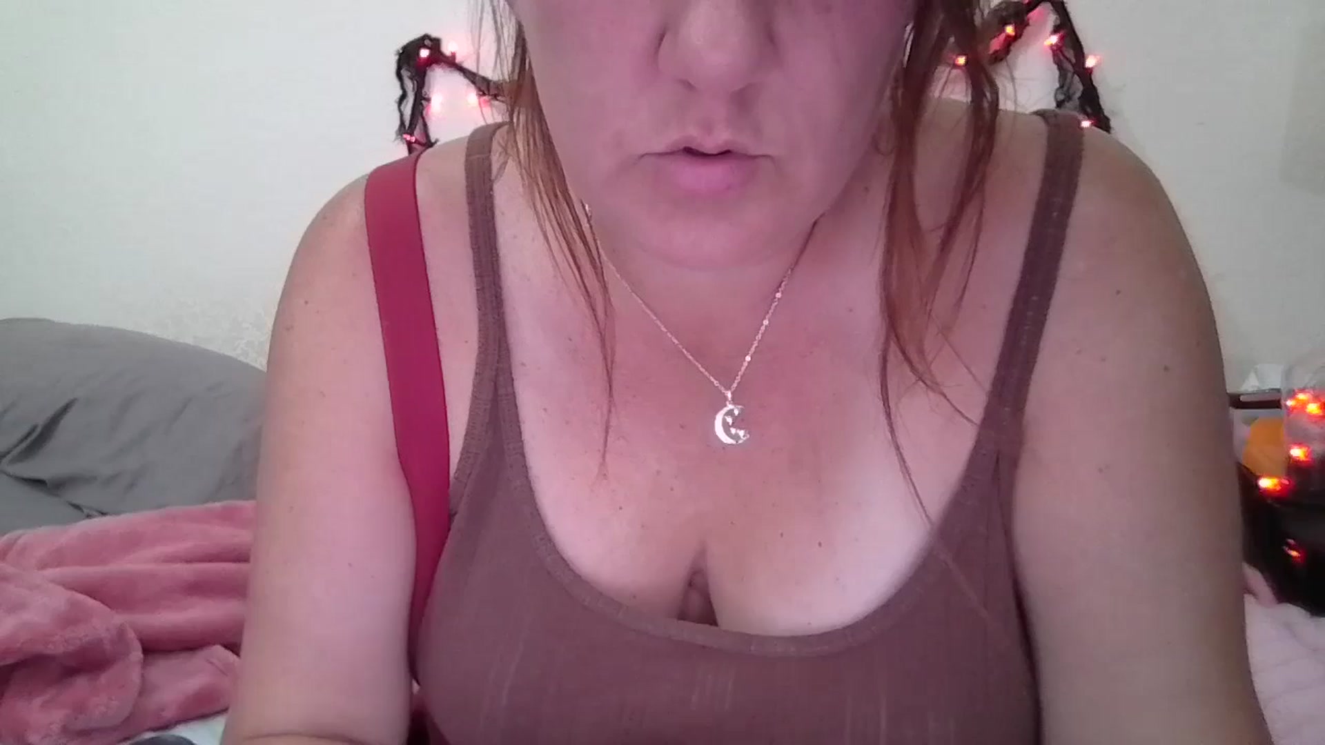 Gallery image thumbnail from Kenzie_leigh's myfreecams stream on, 10/08/2025, 21:34 image 14 of 20