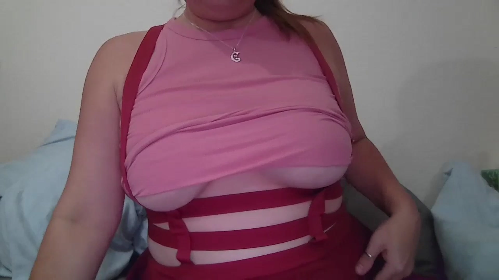 Gallery image thumbnail from Kenzie_leigh's myfreecams stream on, 10/12/2025, 18:13 image 14 of 20