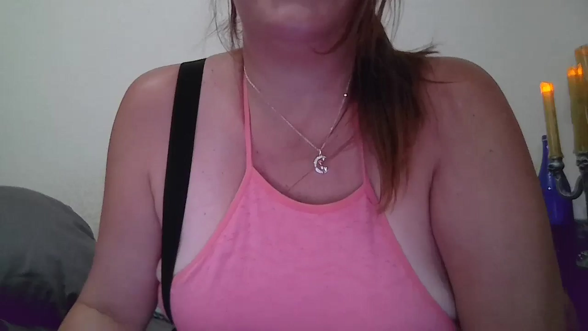 Gallery image thumbnail from Kenzie_leigh's myfreecams stream on, 10/13/2025, 20:03 image 17 of 20