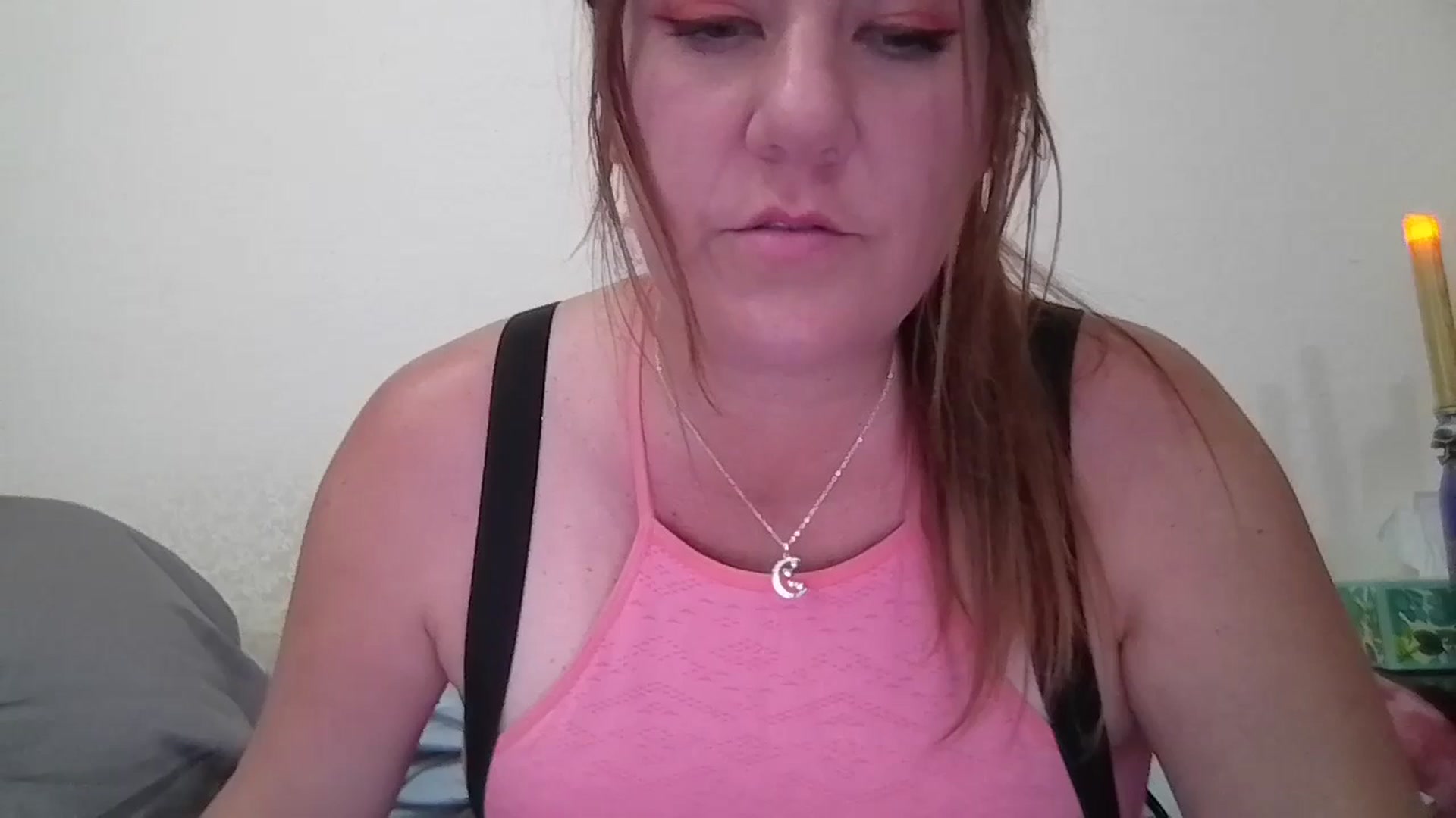 Gallery image thumbnail from Kenzie_leigh's myfreecams stream on, 10/13/2025, 20:03 image 1 of 20