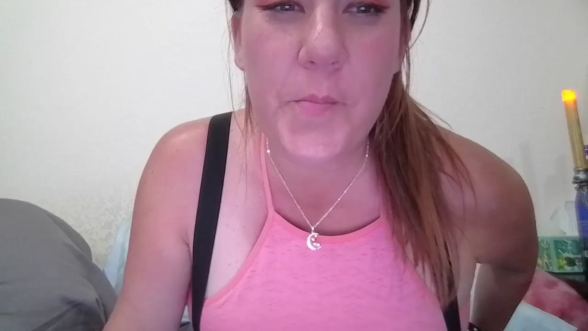 Gallery image thumbnail from Kenzie_leigh's myfreecams stream on, 10/13/2025, 20:03 image 7 of 20