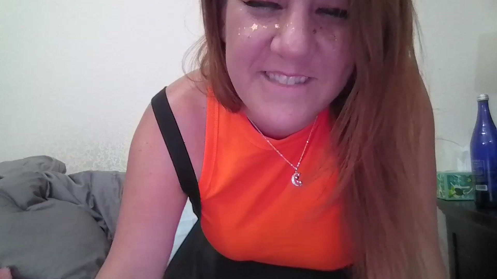 Gallery image thumbnail from Kenzie_leigh's myfreecams stream on, 10/15/2025, 19:15 image 3 of 20