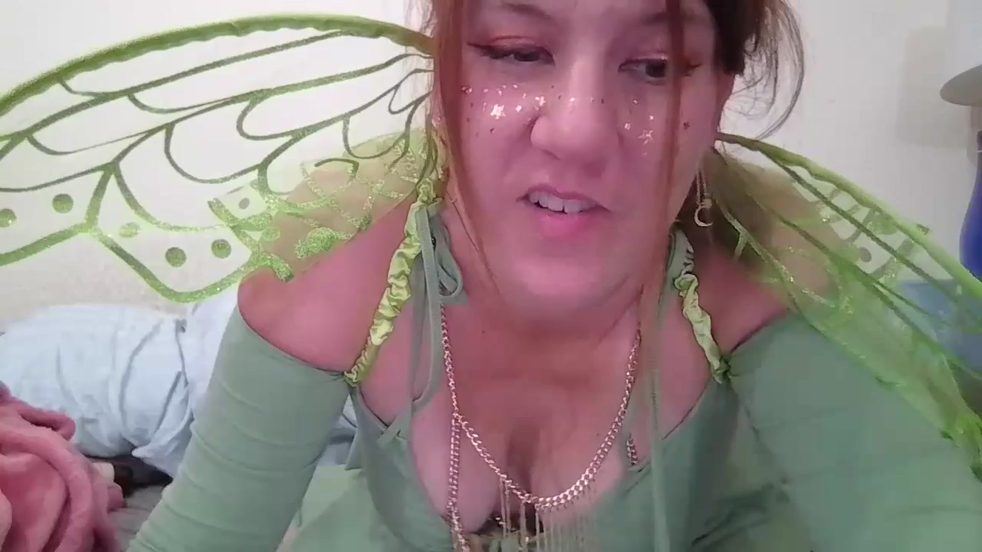 Gallery image thumbnail from Kenzie_leigh's myfreecams stream on, 10/24/2025, 18:17 image 6 of 20