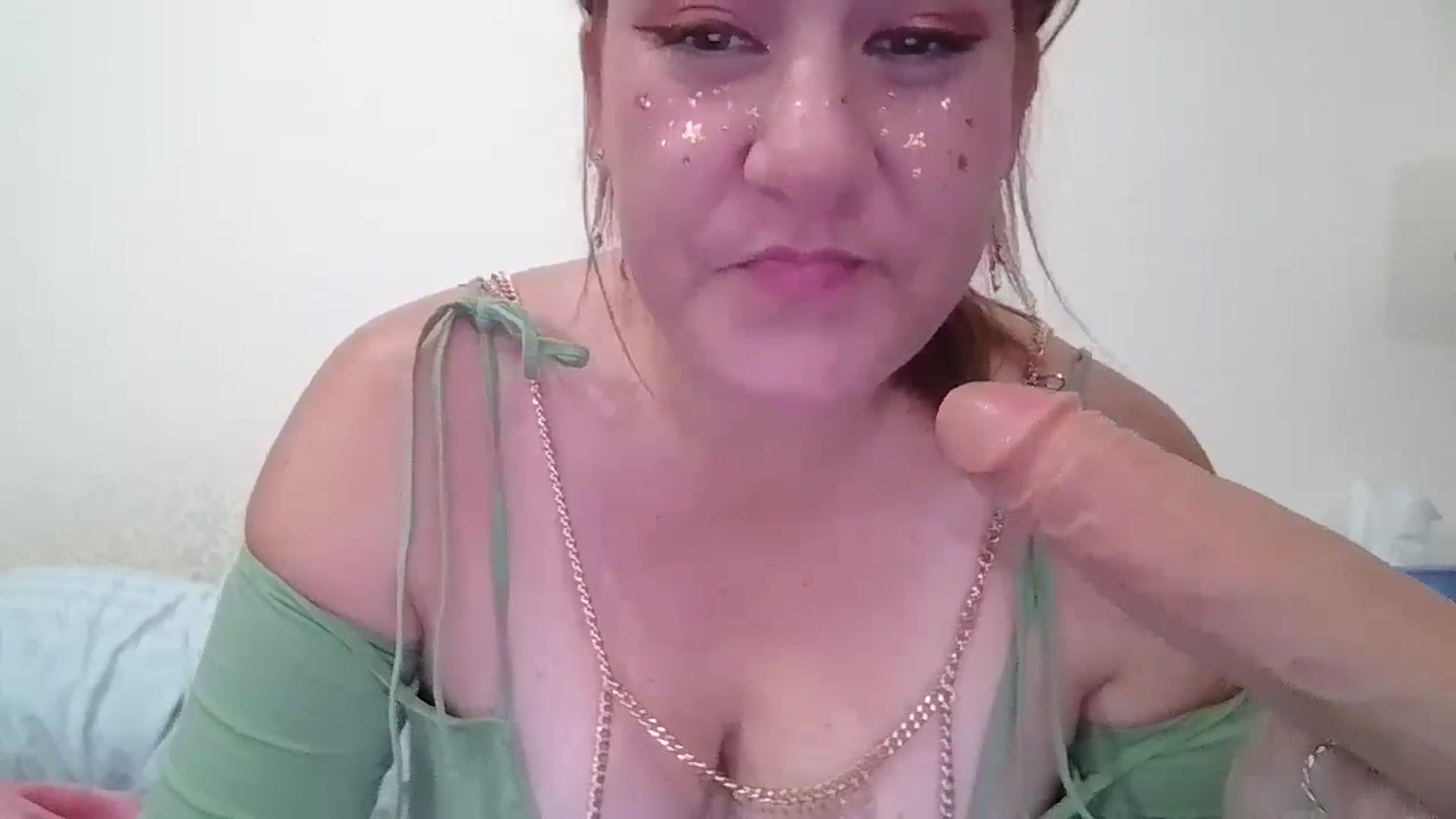 Gallery image thumbnail from Kenzie_leigh's myfreecams stream on, 10/24/2025, 18:17 image 13 of 20