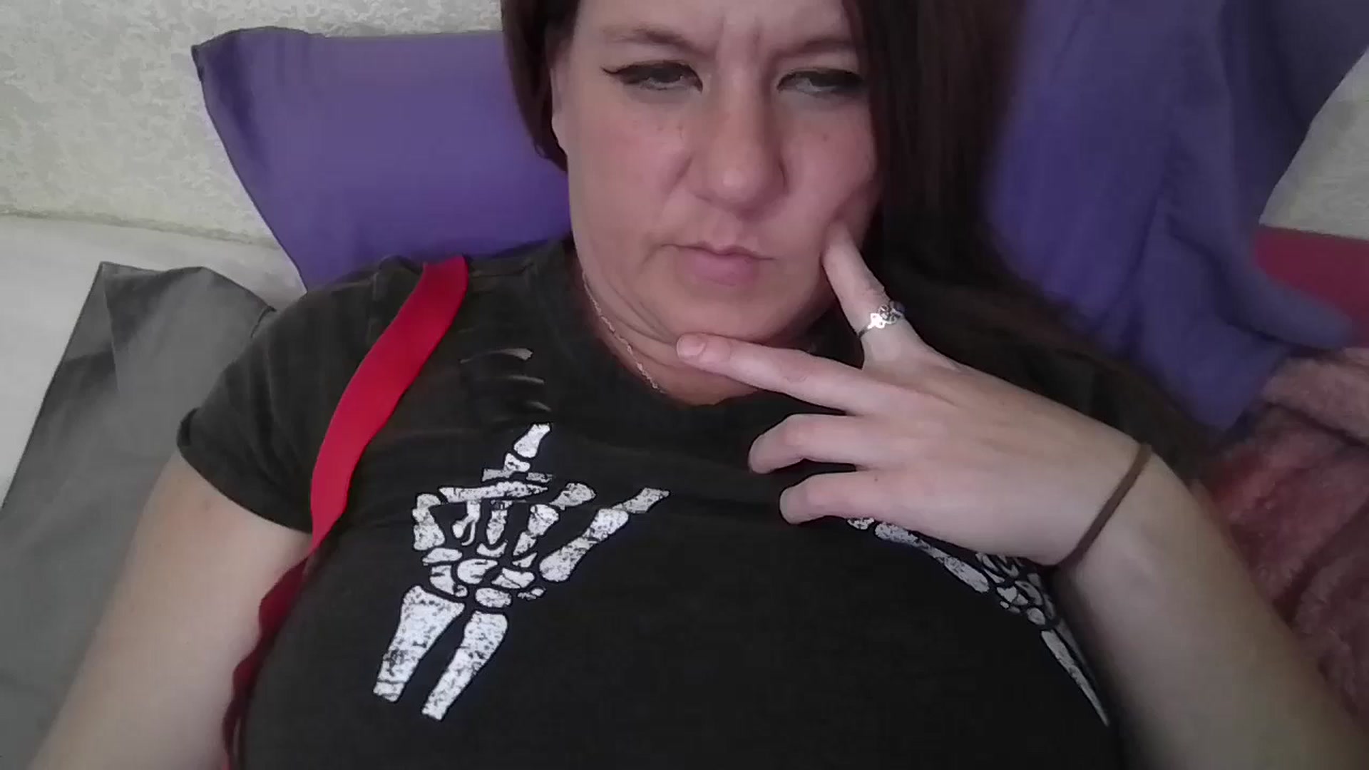 Gallery image thumbnail from Kenzie_leigh's myfreecams stream on, 10/29/2025, 19:52 image 2 of 20