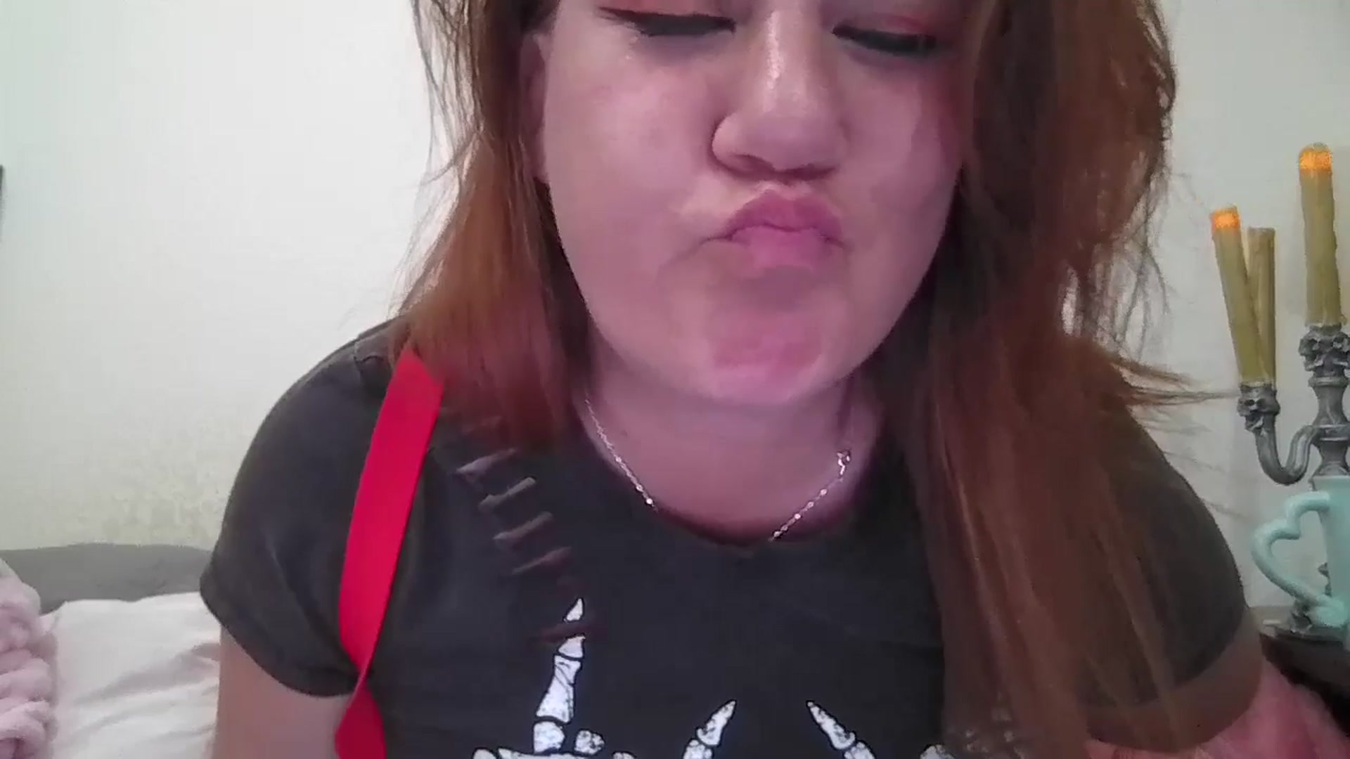 Gallery image thumbnail from Kenzie_leigh's myfreecams stream on, 10/29/2025, 20:57 image 19 of 20