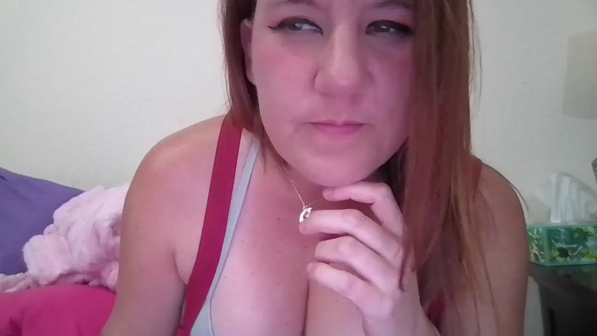 Gallery image thumbnail from Kenzie_leigh's myfreecams stream on, 11/07/2025, 21:06 image 16 of 20