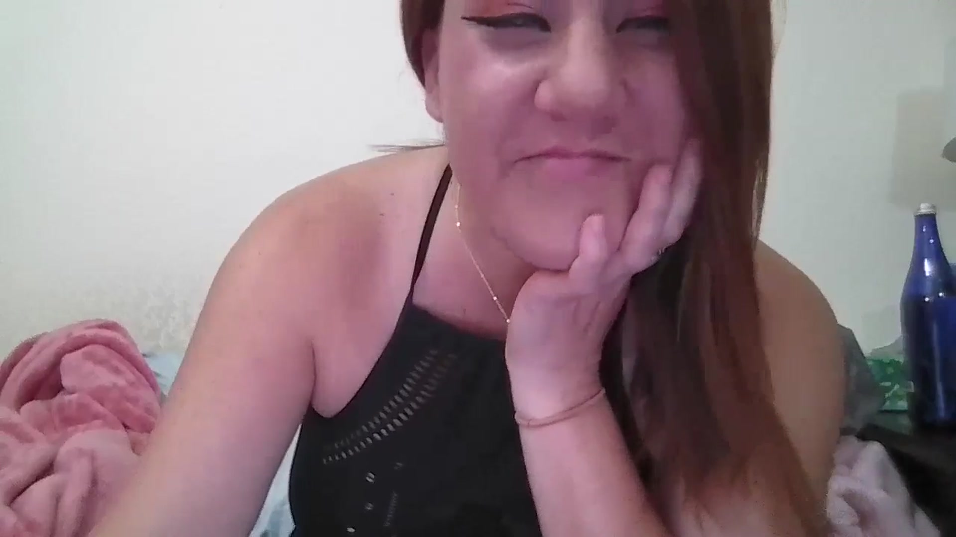 Gallery image thumbnail from Kenzie_leigh's myfreecams stream on, 11/10/2025, 19:11 image 4 of 20