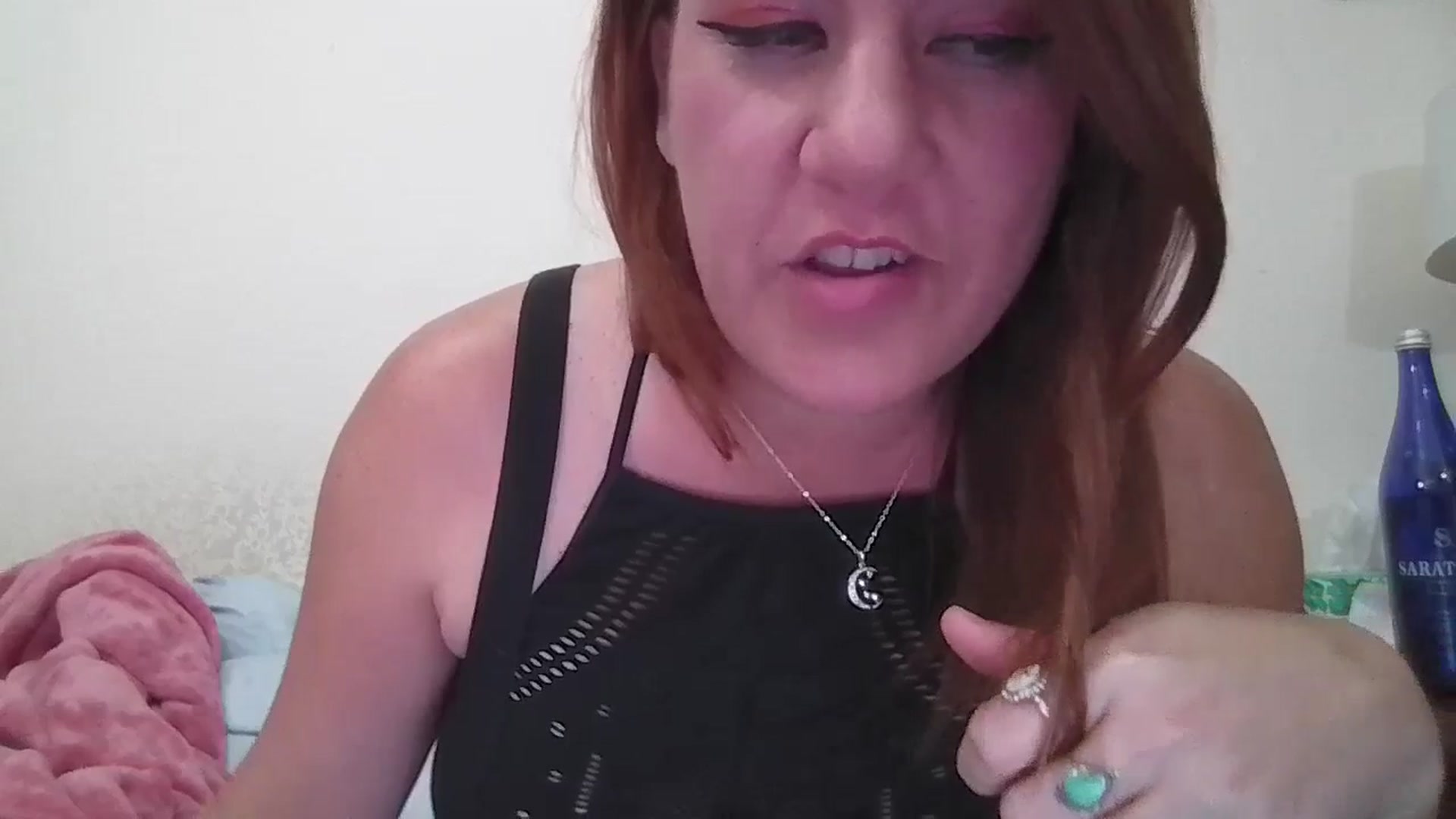 Gallery image thumbnail from Kenzie_leigh's myfreecams stream on, 11/10/2025, 20:31 image 17 of 20