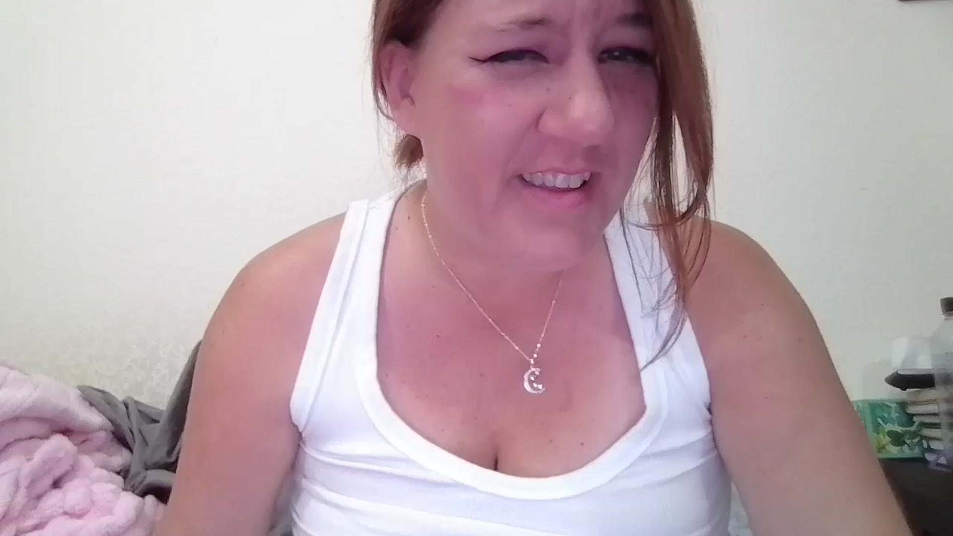 Gallery image thumbnail from Kenzie_leigh's myfreecams stream on, 11/18/2025, 19:13 image 4 of 20