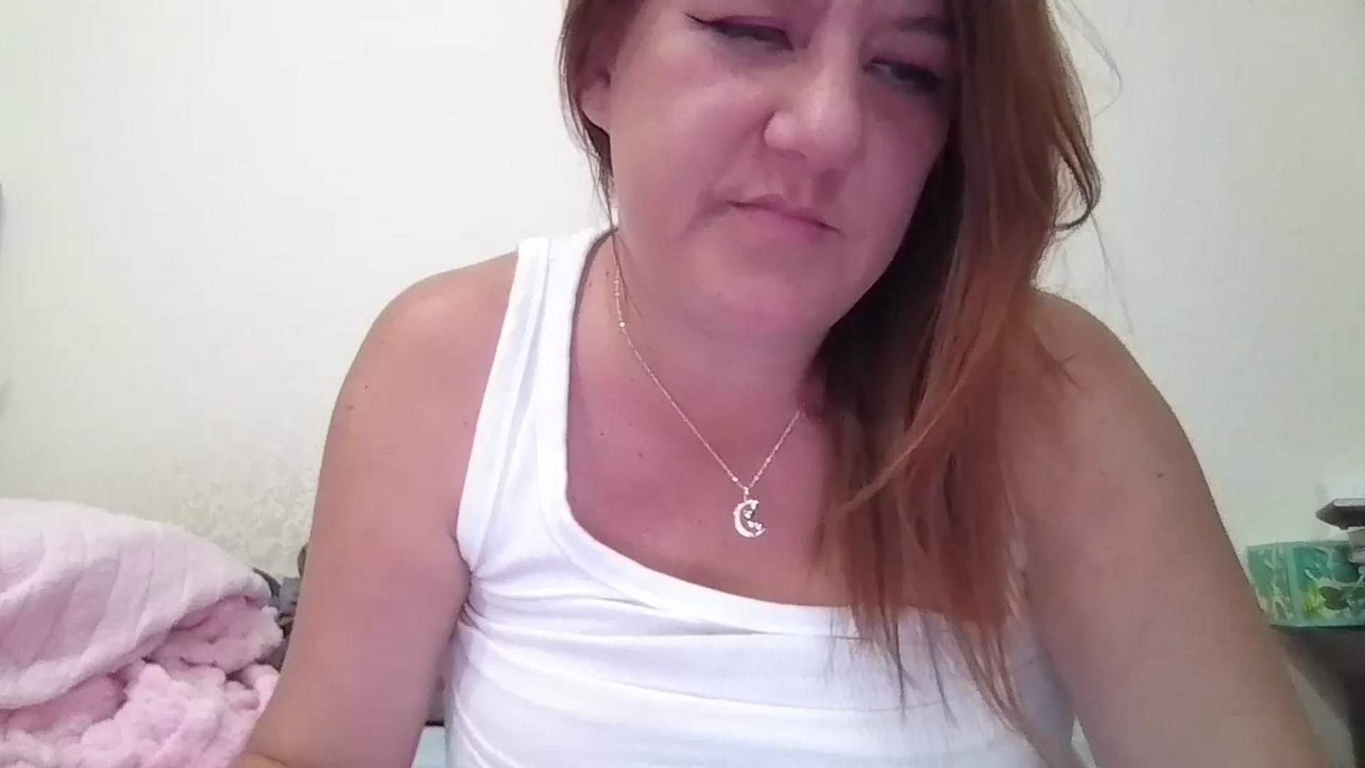 Gallery image thumbnail from Kenzie_leigh's myfreecams stream on, 11/18/2025, 20:22 image 14 of 20