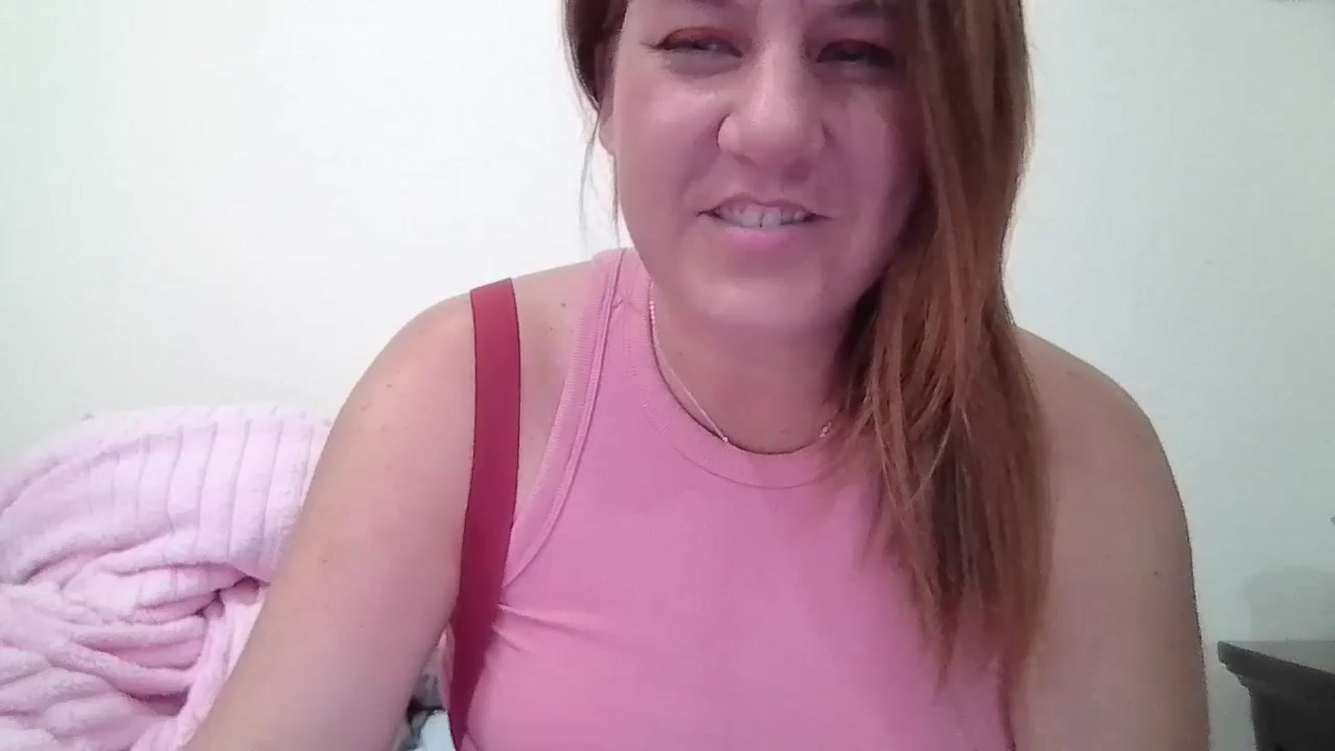 Gallery image thumbnail from Kenzie_leigh's myfreecams stream on, 11/26/2025, 19:20 image 18 of 20