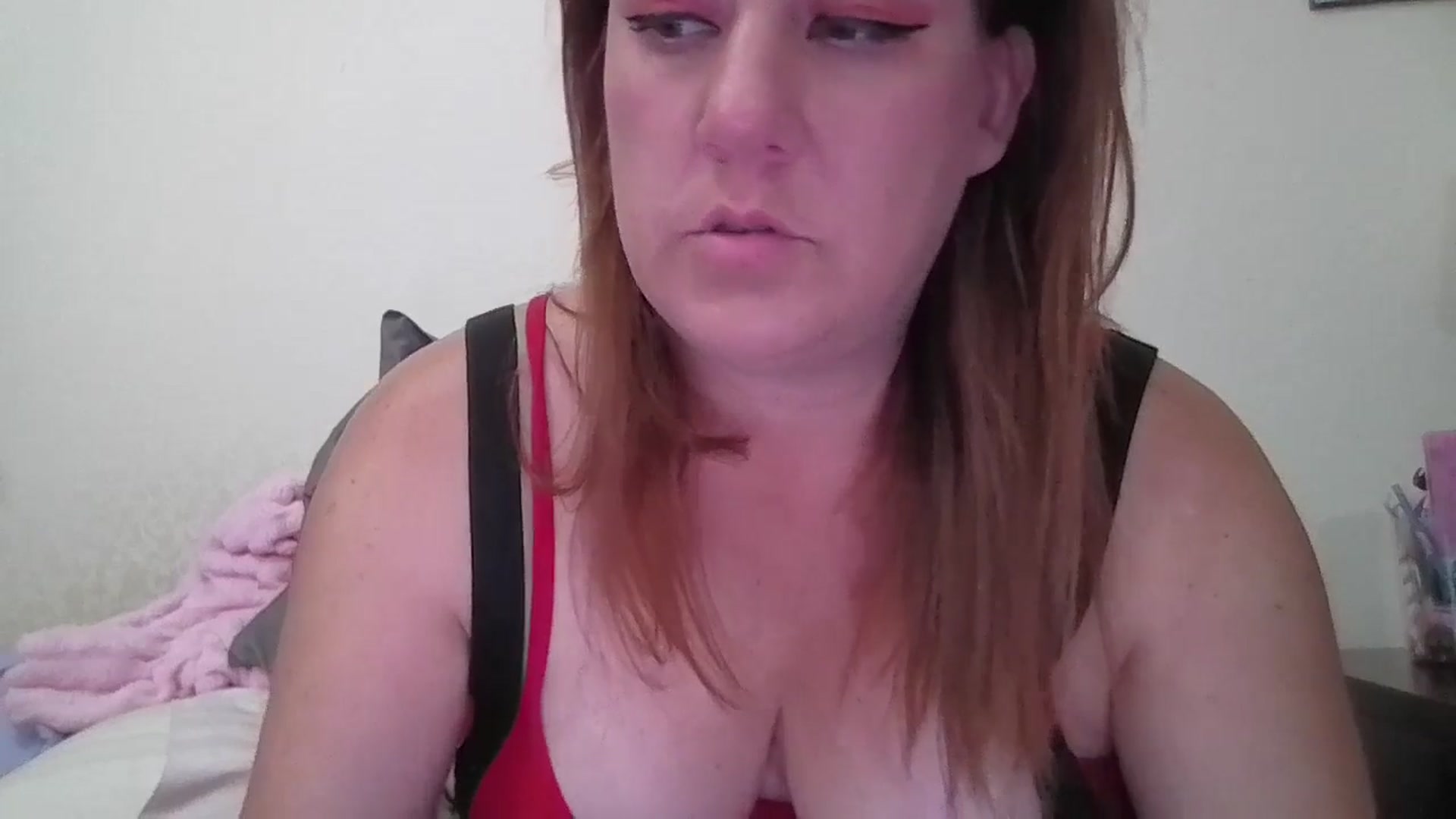 Gallery image thumbnail from Kenzie_leigh's myfreecams stream on, 12/14/2025, 18:46 image 2 of 20
