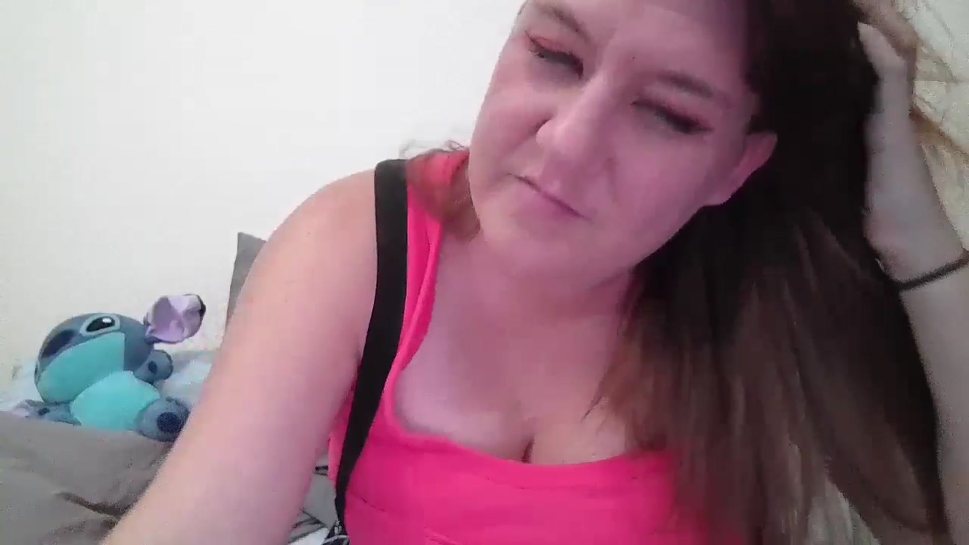 Gallery image thumbnail from Kenzie_leigh's myfreecams stream on, 01/06/2026, 21:28 image 15 of 20