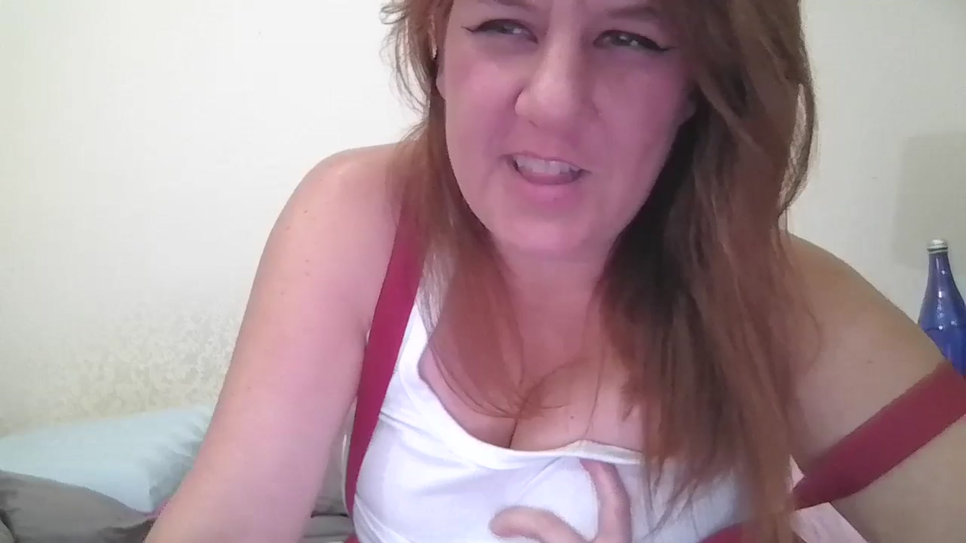 Gallery image thumbnail from Kenzie_leigh's myfreecams stream on, 01/11/2026, 19:00 image 16 of 20