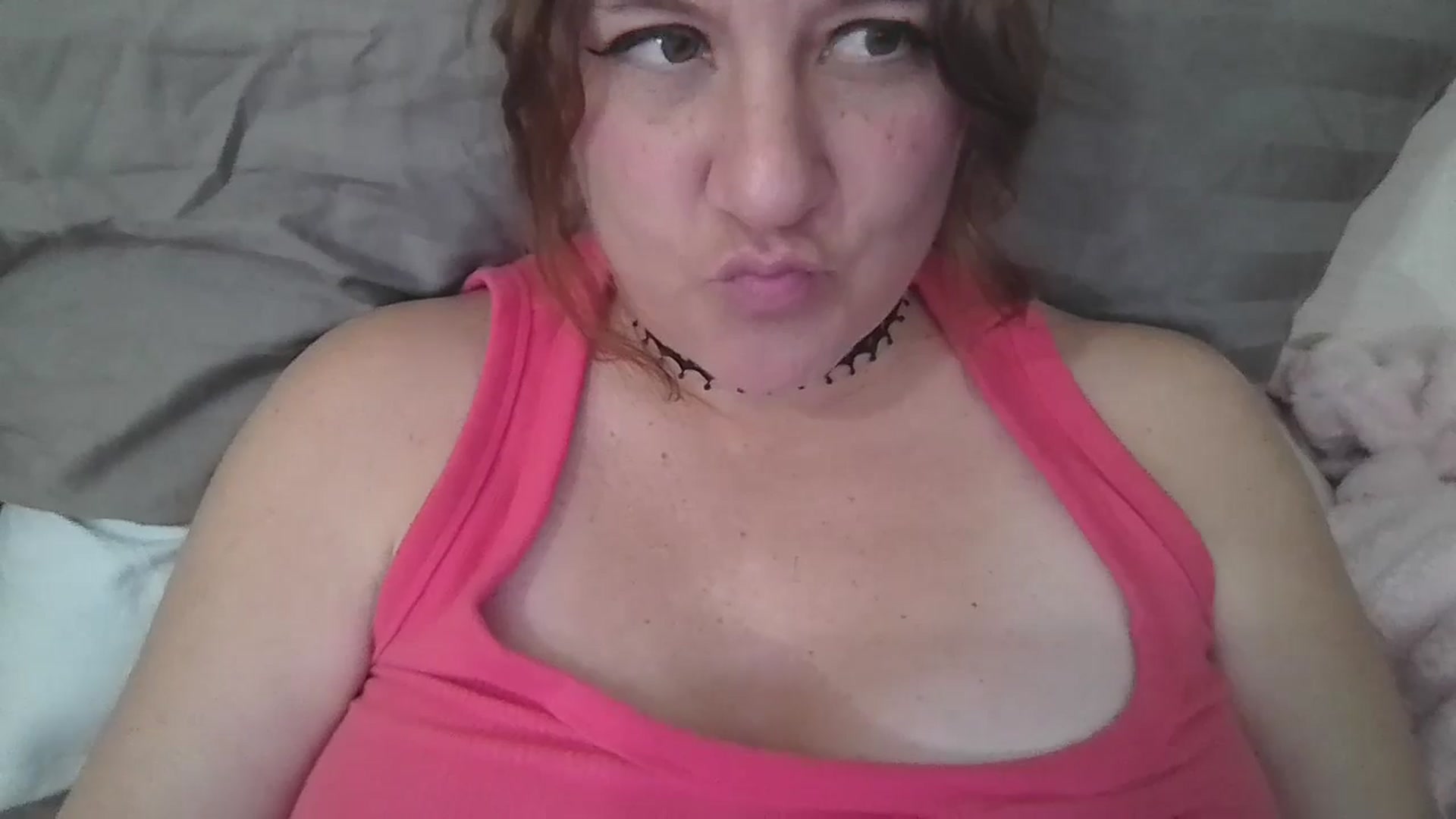 Gallery image thumbnail from Kenzie_leigh's myfreecams stream on, 01/14/2026, 20:38 image 16 of 20