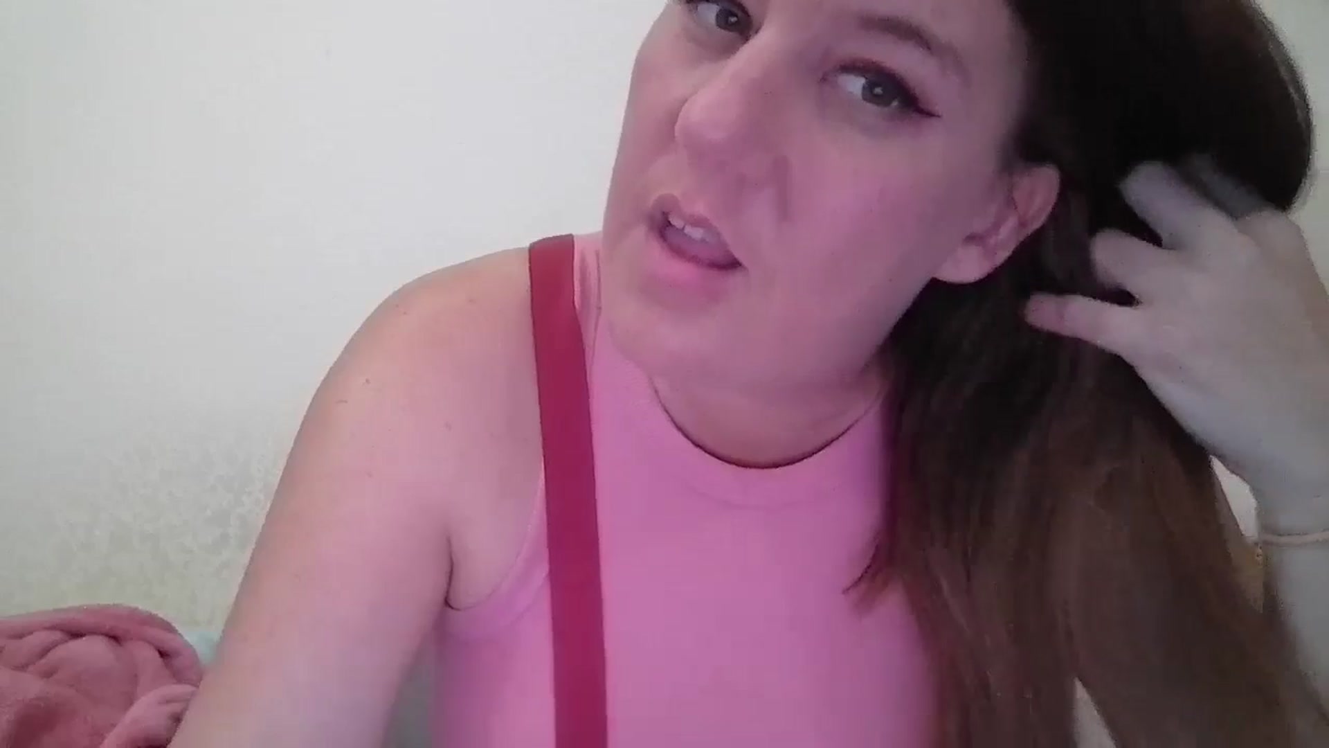 Gallery image thumbnail from Kenzie_leigh's myfreecams stream on, 01/18/2026, 19:21 image 5 of 20