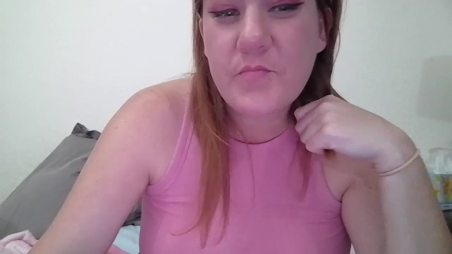 Gallery image thumbnail from Kenzie_leigh's myfreecams stream on, 01/18/2026, 19:59 image 3 of 20