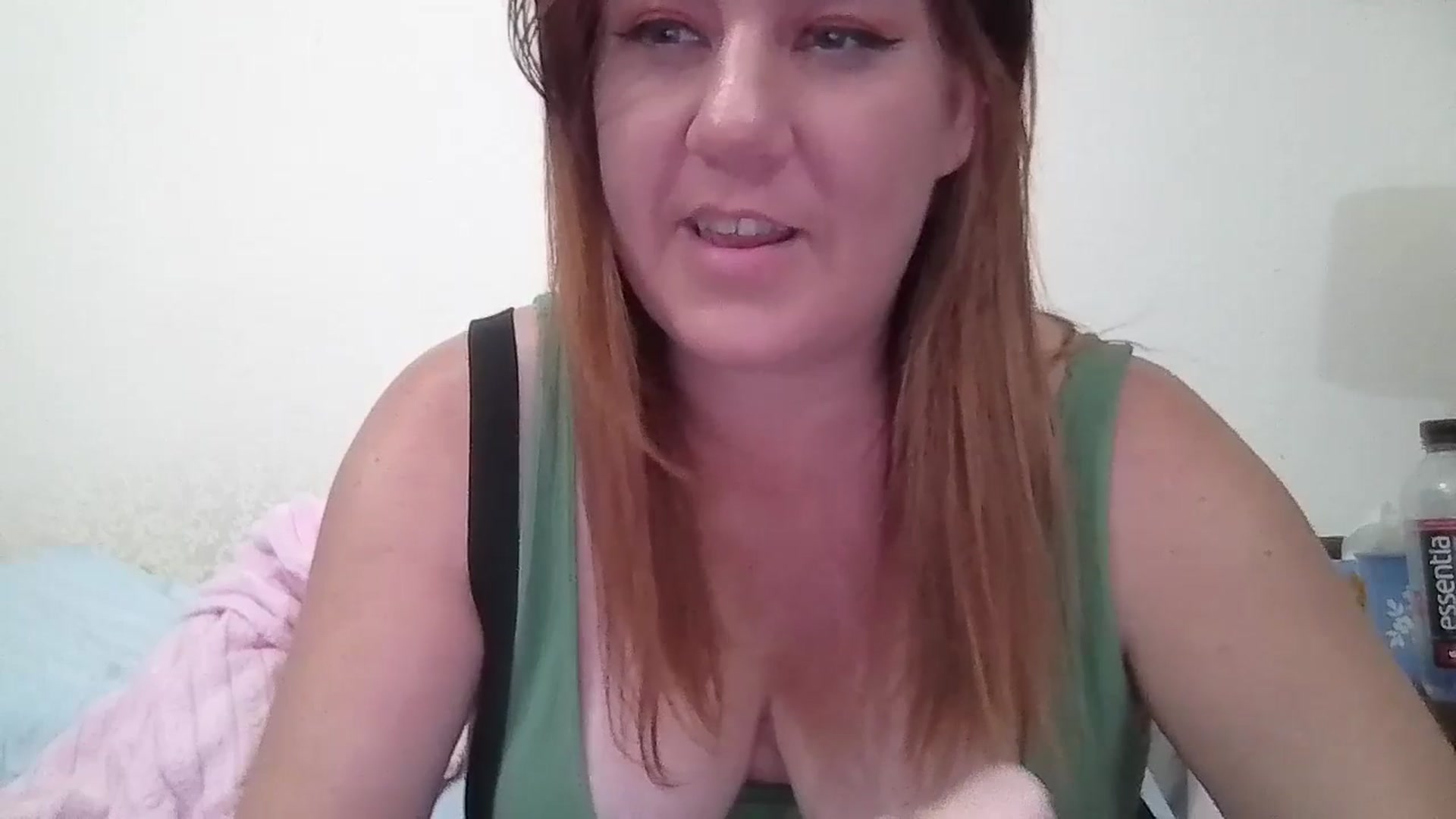 Gallery image thumbnail from Kenzie_leigh's myfreecams stream on, 01/21/2026, 20:59 image 6 of 20