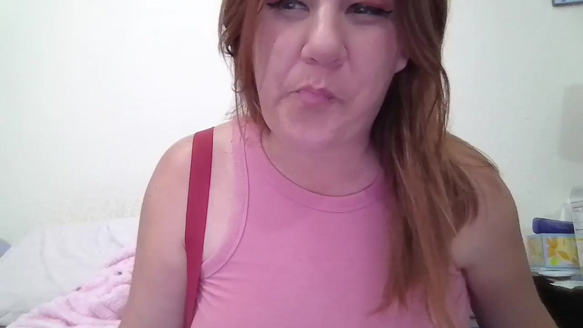 Gallery image thumbnail from Kenzie_leigh's myfreecams stream on, 01/25/2026, 21:11 image 3 of 20