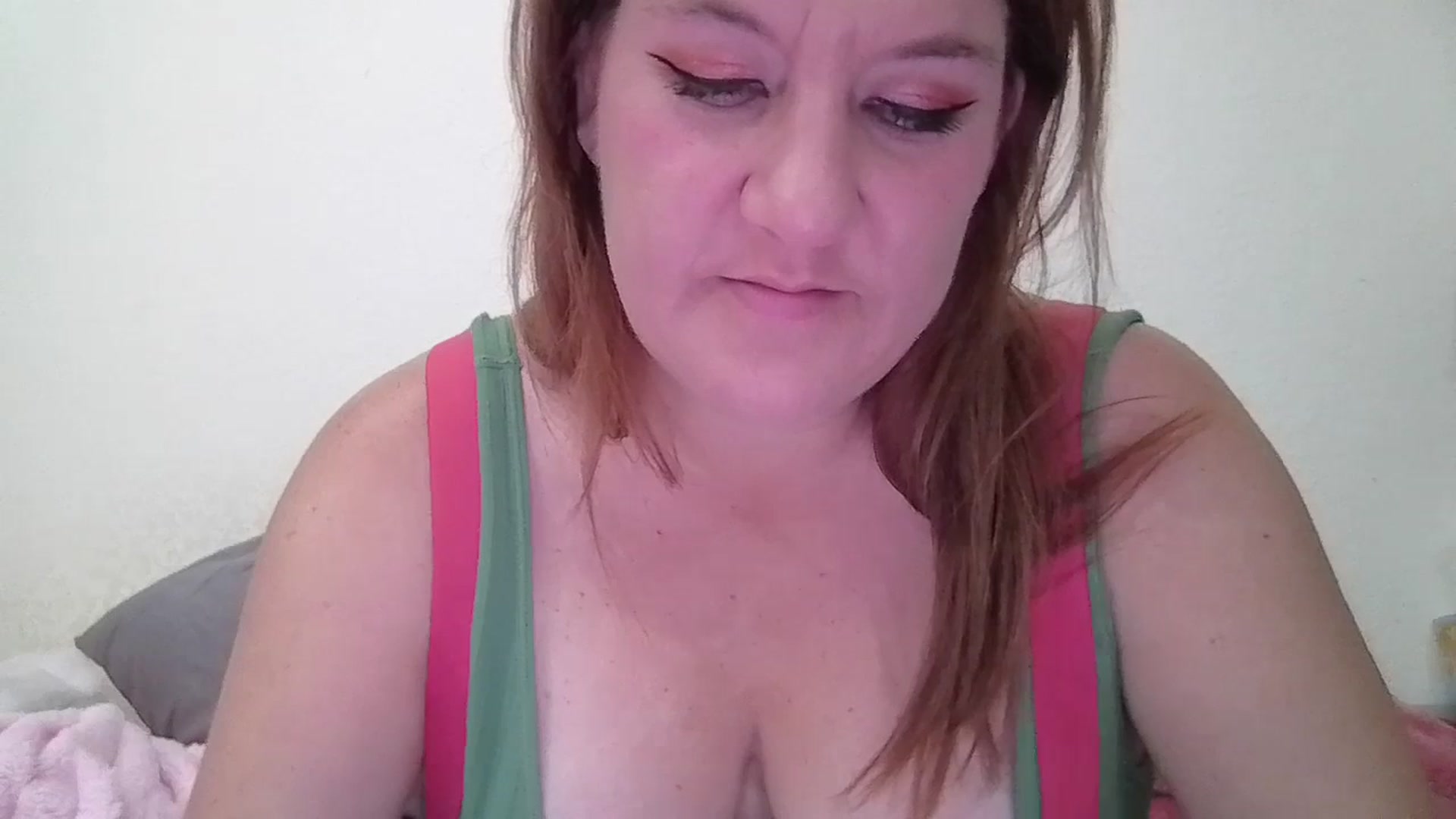 Gallery image thumbnail from Kenzie_leigh's myfreecams stream on, 01/28/2026, 20:31 image 4 of 20
