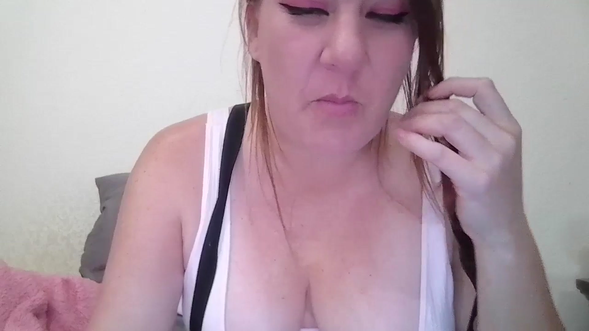 Gallery image thumbnail from Kenzie_leigh's myfreecams stream on, 01/30/2026, 20:19 image 11 of 20