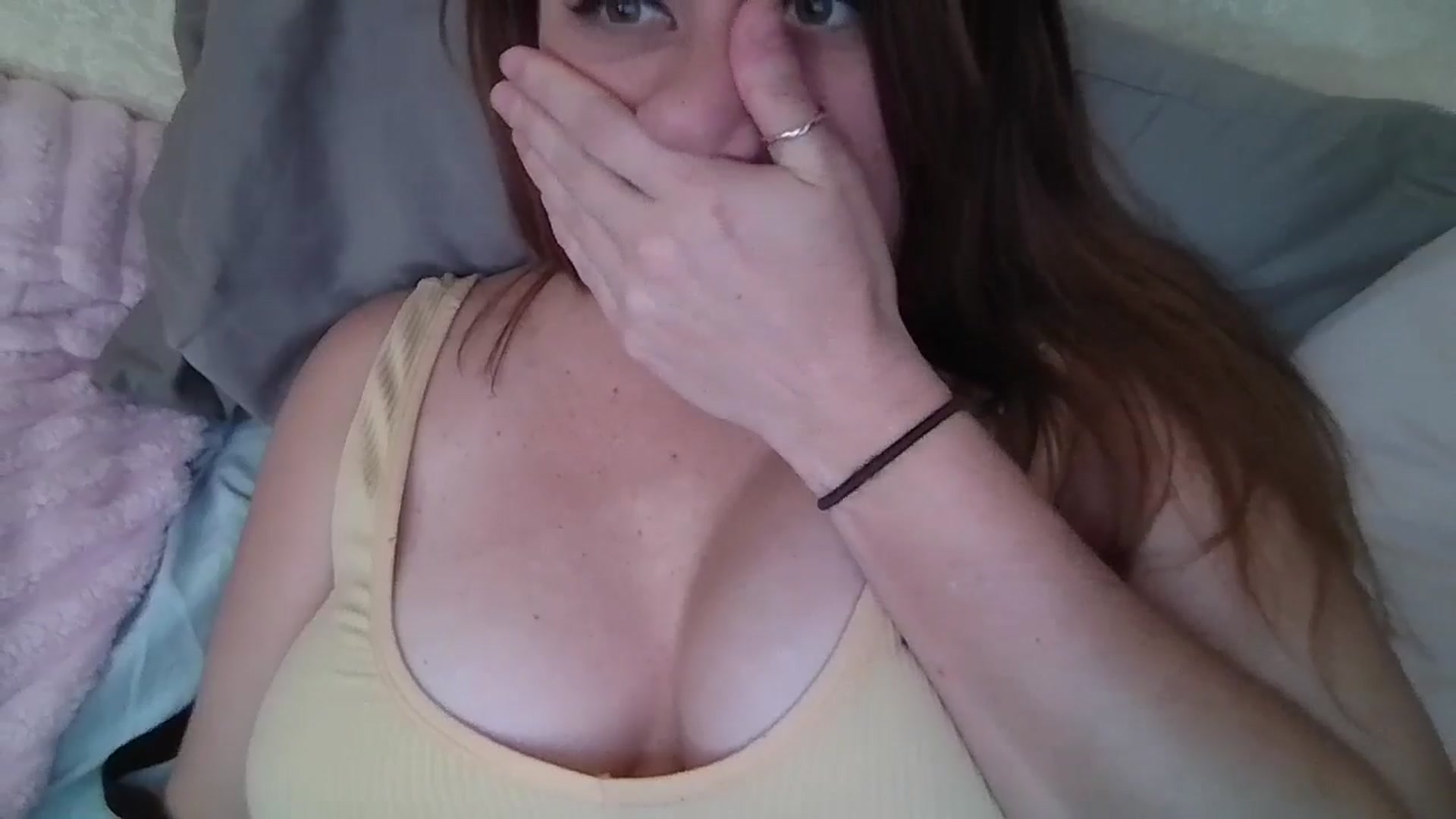 Gallery image thumbnail from Kenzie_leigh's myfreecams stream on, 02/10/2026, 21:20 image 7 of 20