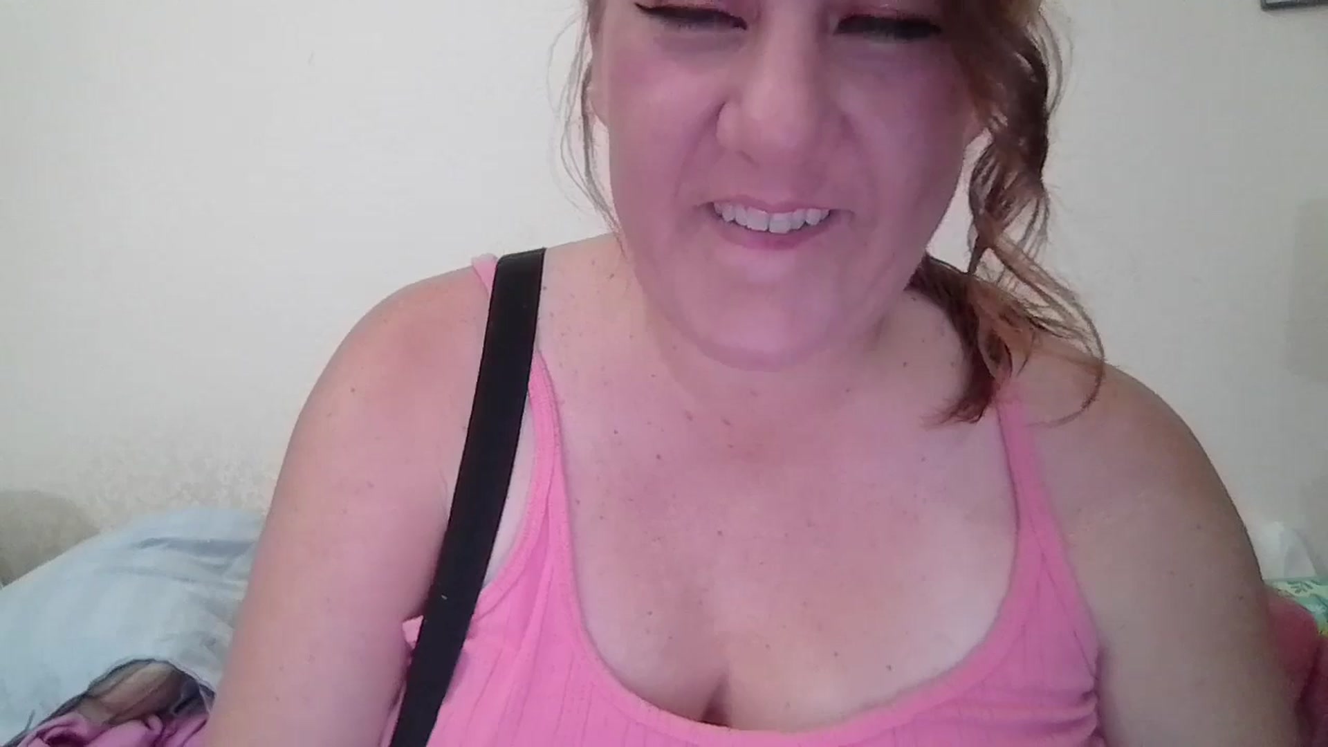 Gallery image thumbnail from Kenzie_leigh's myfreecams stream on, 02/15/2026, 19:43 image 11 of 20