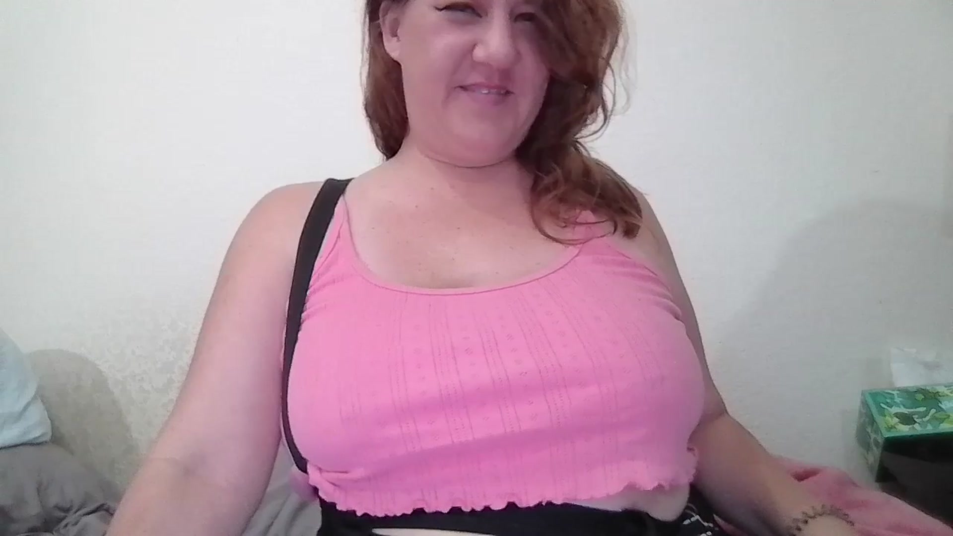 Gallery image thumbnail from Kenzie_leigh's myfreecams stream on, 02/15/2026, 21:11 image 6 of 20